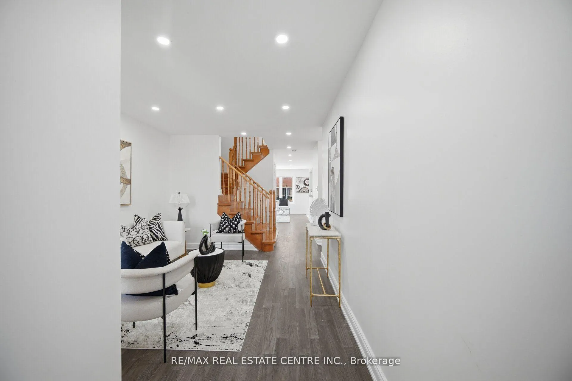 Photo 5 of 23 Brucewood Road, Brampton, Sandringham-Wellington — HOMEH
