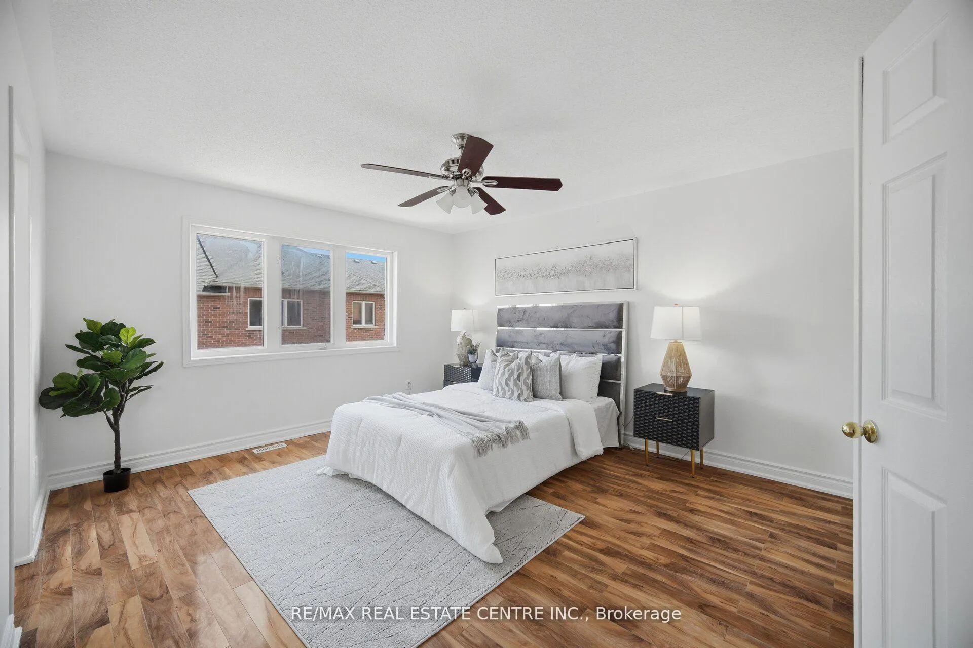Photo 21 of 23 Brucewood Road, Brampton, Sandringham-Wellington — HOMEH