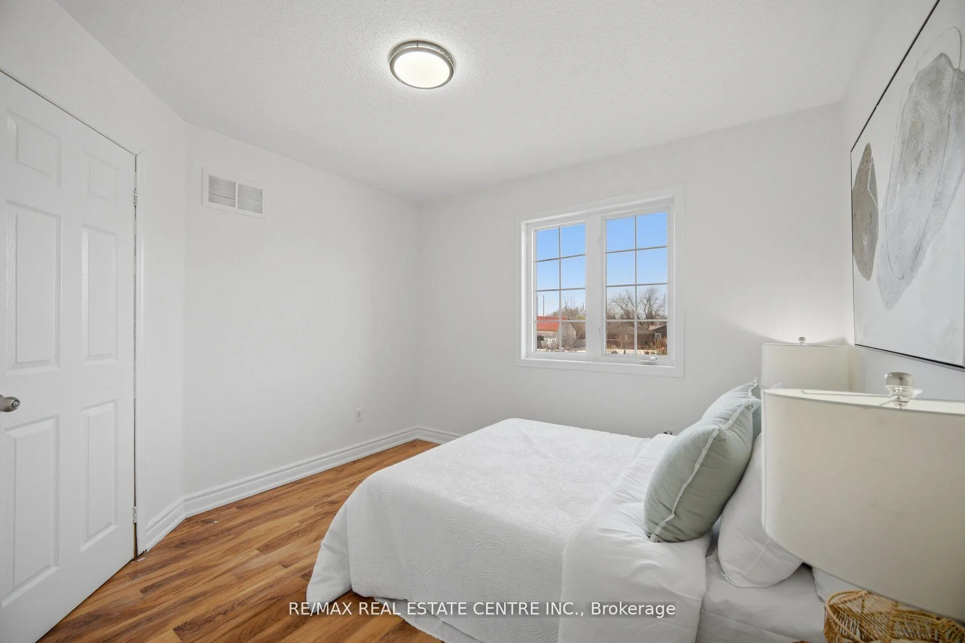 Photo 30 of 23 Brucewood Road, Brampton, Sandringham-Wellington — HOMEH