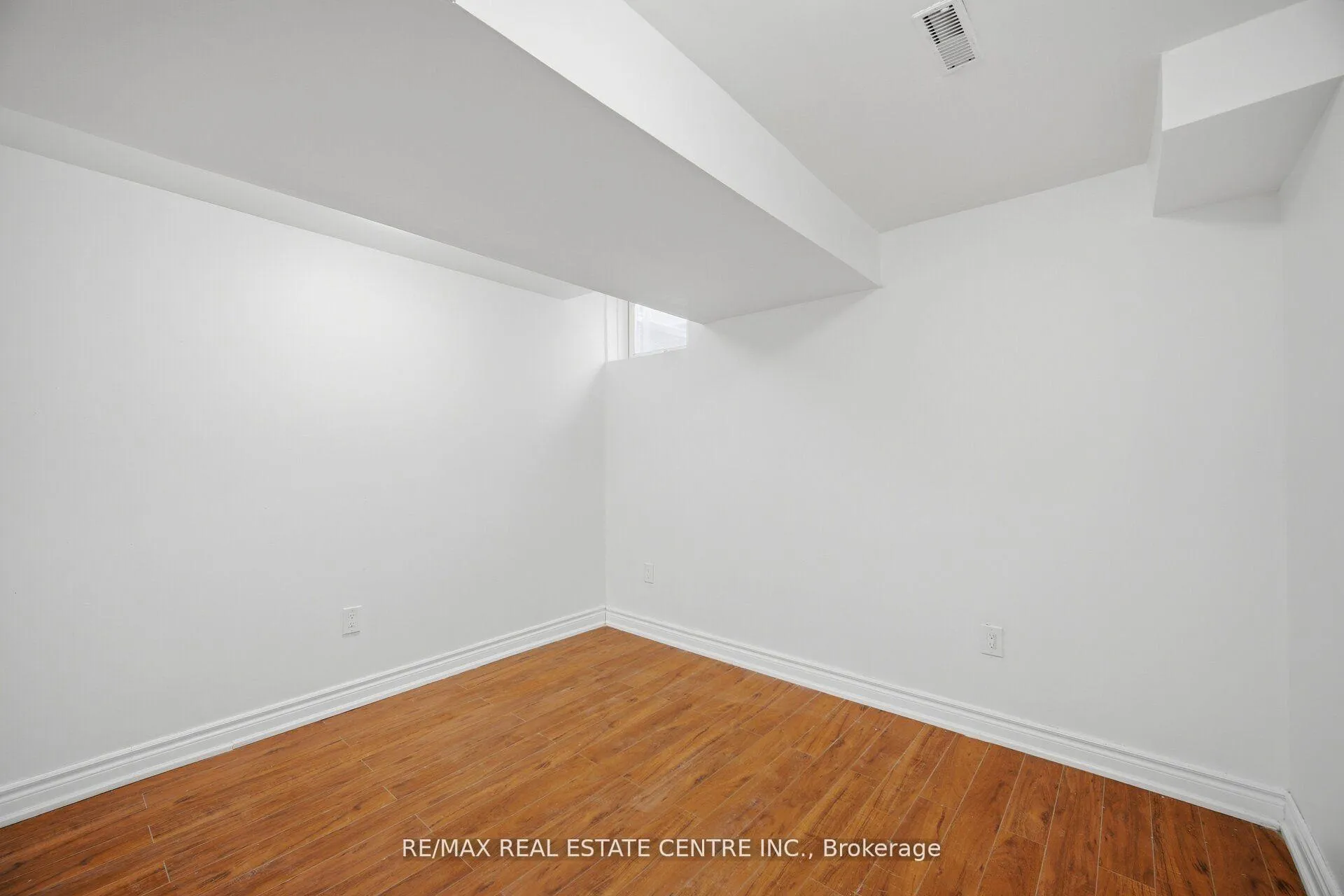 Photo 37 of 23 Brucewood Road, Brampton, Sandringham-Wellington — HOMEH