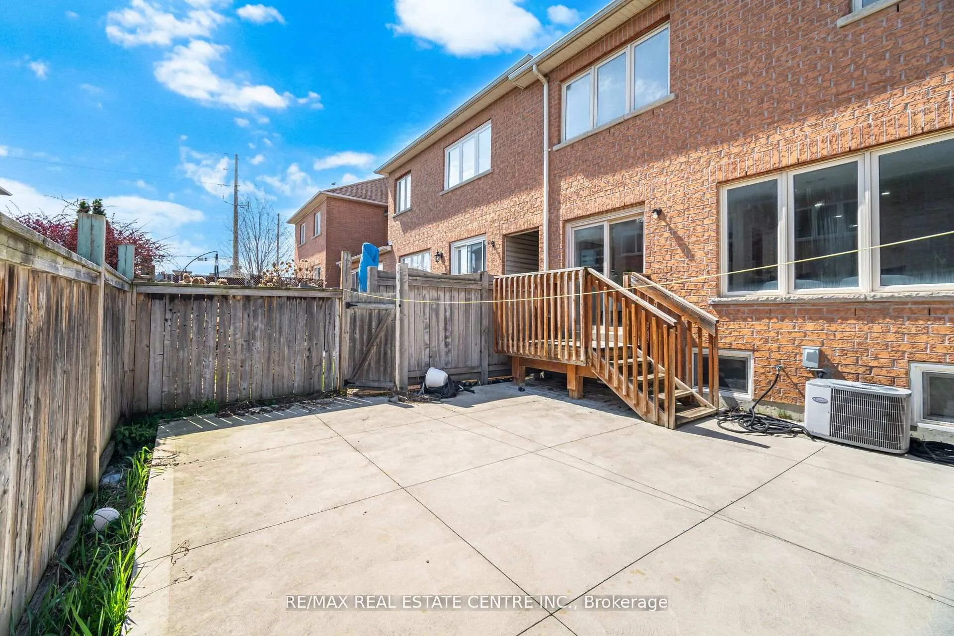 Photo 41 of 23 Brucewood Road, Brampton, Sandringham-Wellington — HOMEH