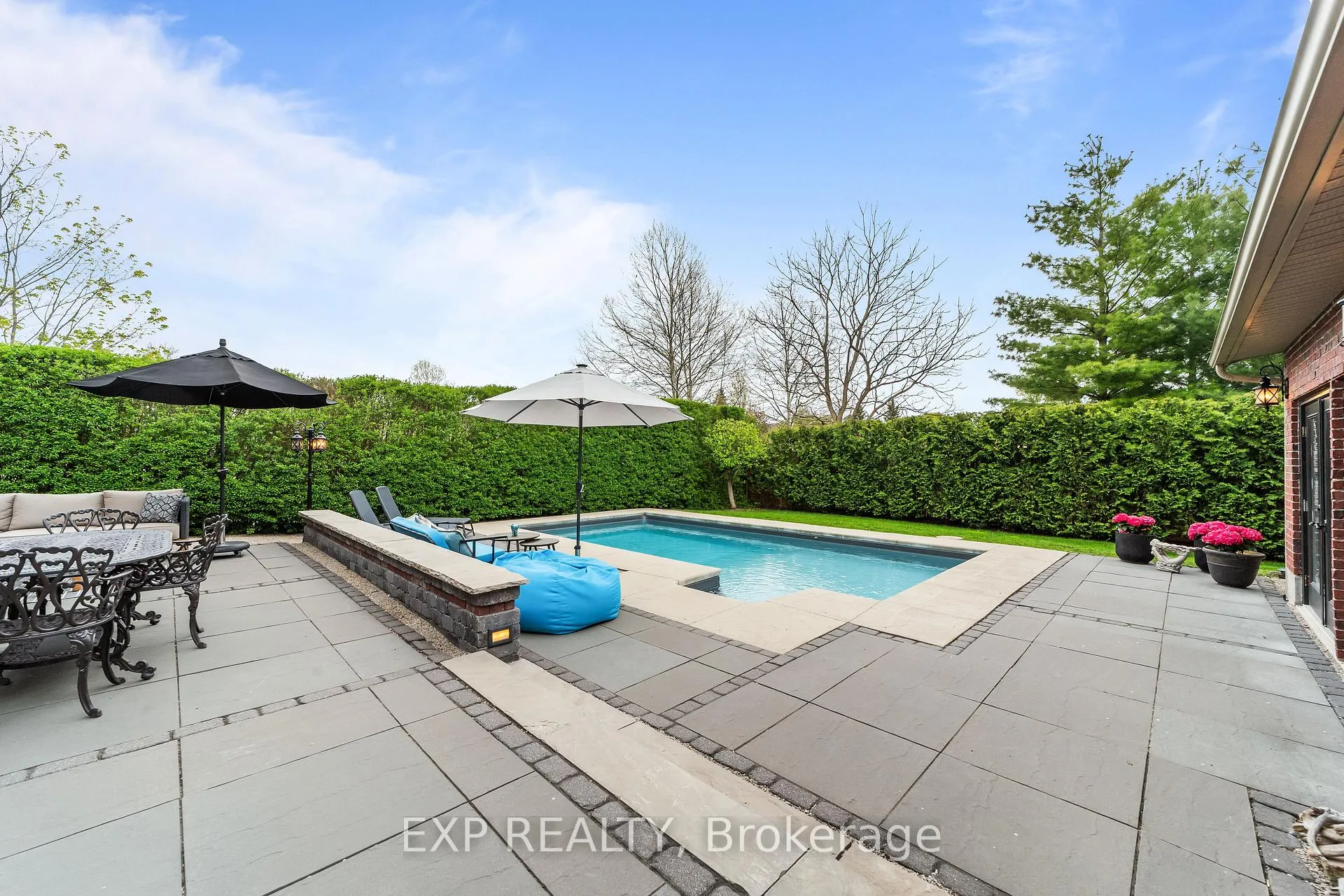 Photo 5 of 481 Plane Tree Drive, London, North R — HOMEH