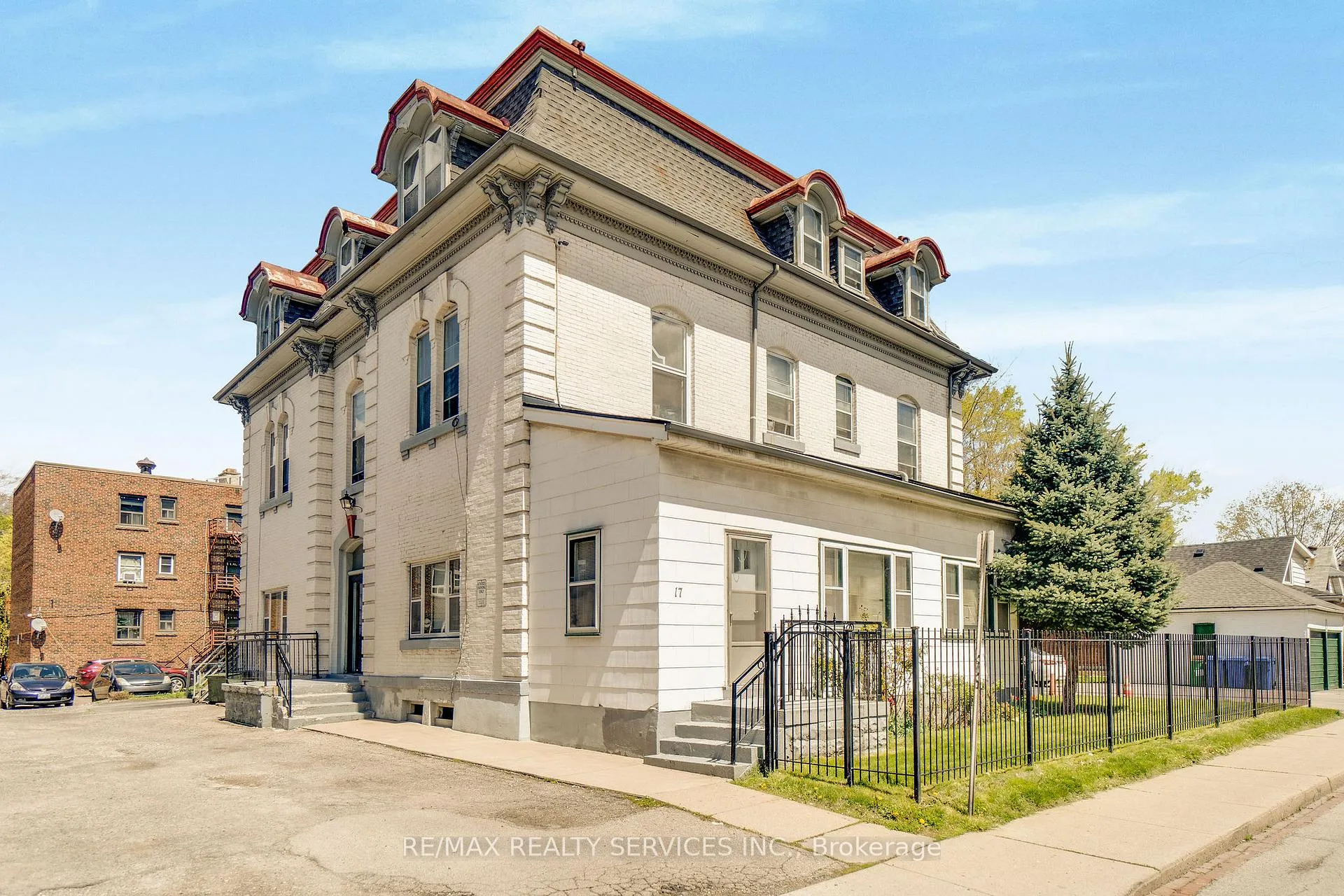 Photo 15 of Unit 2, 17 Webber Avenue, Hamilton, Stinson — HOMEH