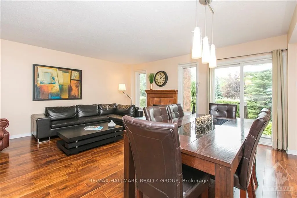 Photo 7 of 124 Tall Oak Private, Ottawa, Riverview Park — HOMEH