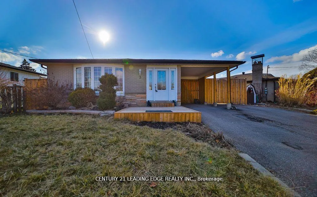 Photo 2 of 3 Crombie Place, Halton Hills, Georgetown — HOMEH