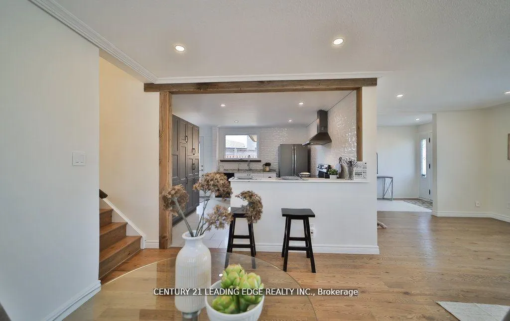 Photo 16 of 3 Crombie Place, Halton Hills, Georgetown — HOMEH