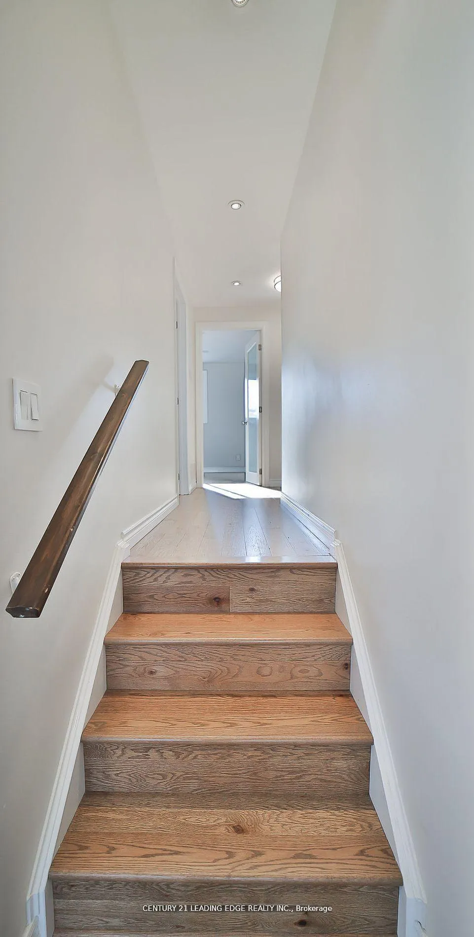 Photo 24 of 3 Crombie Place, Halton Hills, Georgetown — HOMEH