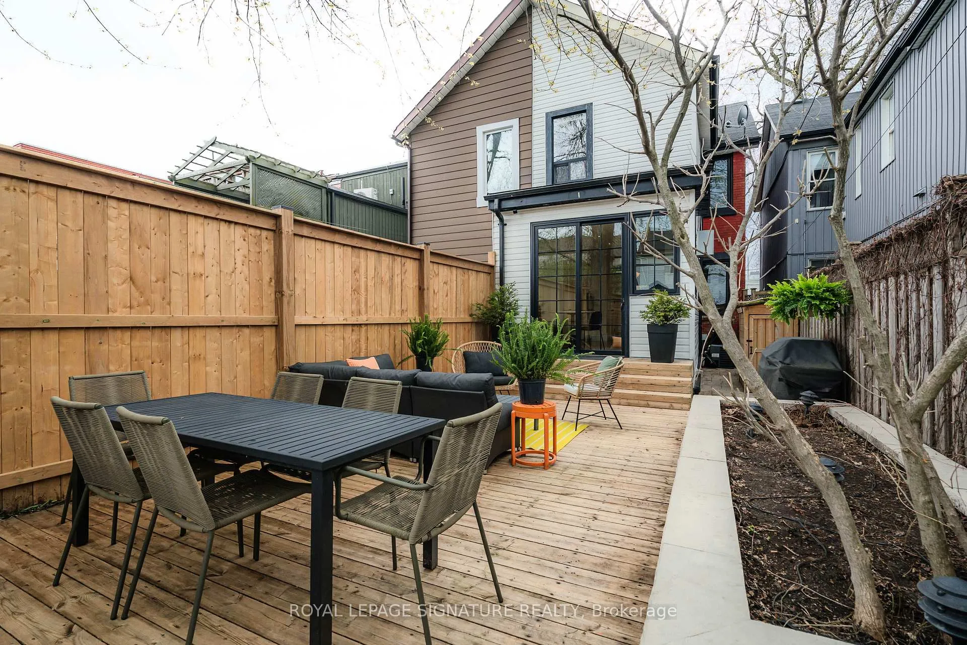 Photo 38 of 61 Mcgee Street, Toronto, South Riverdale — HOMEH
