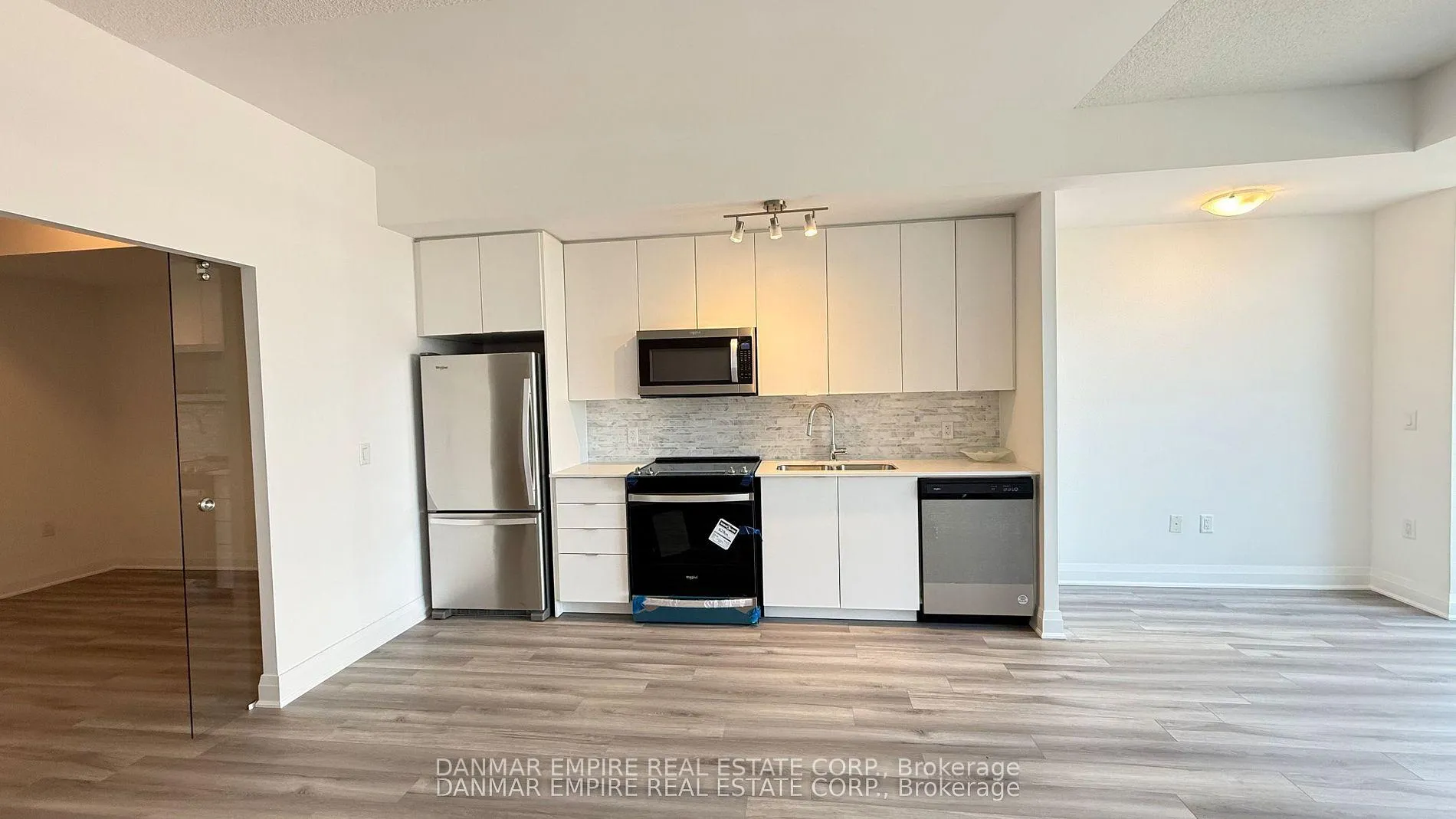 Photo 5 of Unit 607, 3220 Sheppard Avenue E, Scarborough, Tam O'Shanter-Sullivan — HOMEH
