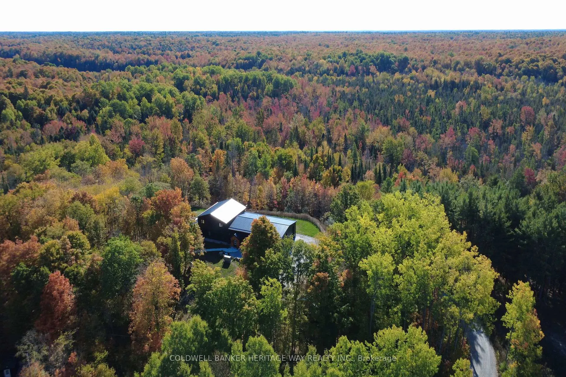 Photo 9 of 999 Ennis Road, Tay Valley, Bathurst/Burgess & Sherbrooke (Bathurst) Twp — HOMEH