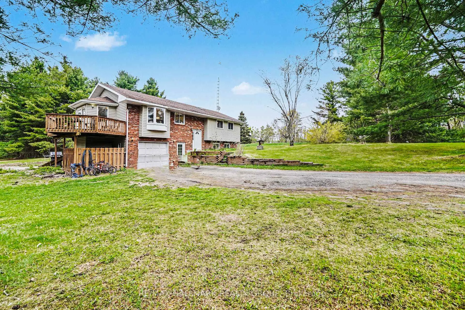 Photo 3 of 358 Norris Road, Tay Valley, Bathurst/Burgess & Sherbrooke (Bathurst) Twp — HOMEH