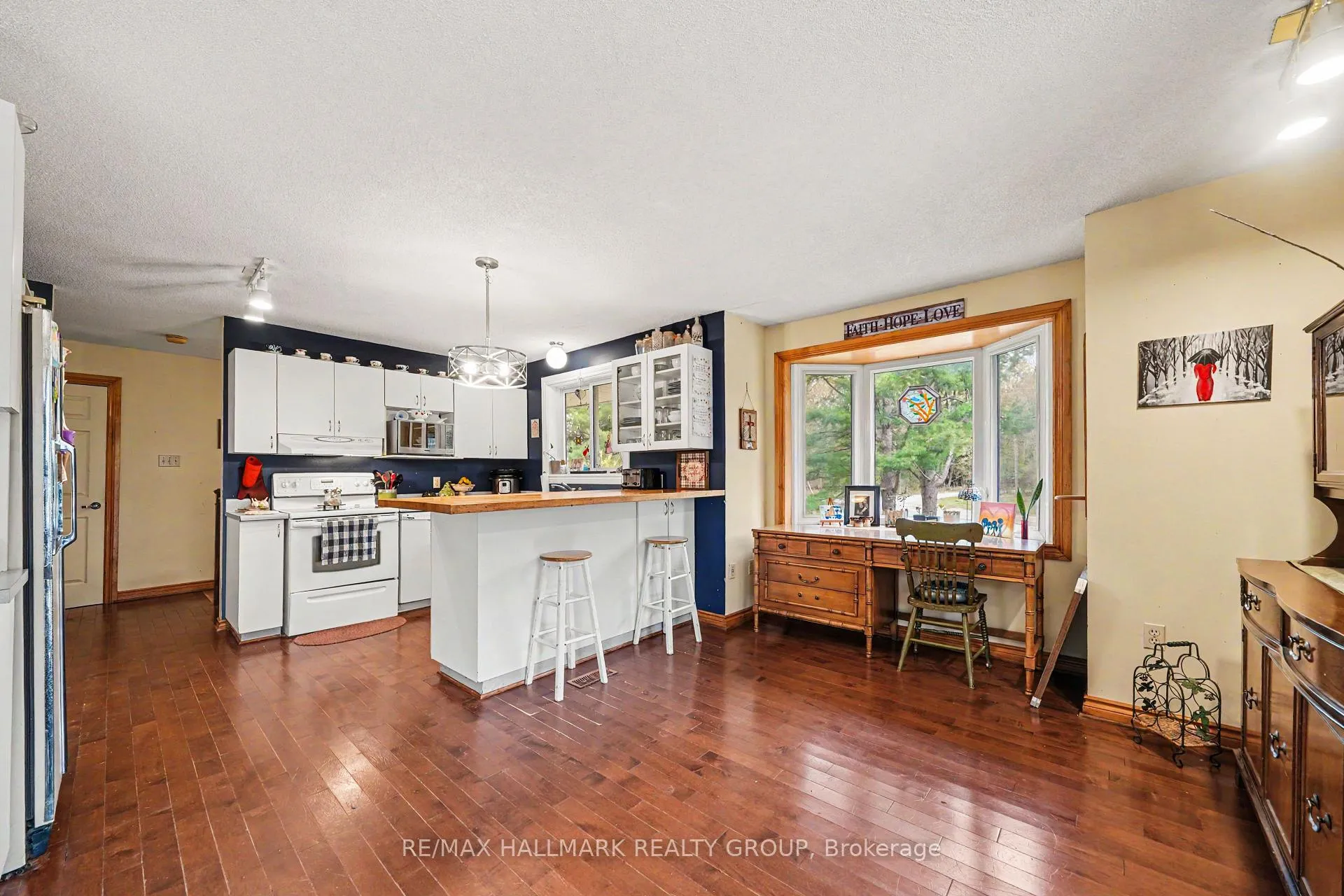 Photo 8 of 358 Norris Road, Tay Valley, Bathurst/Burgess & Sherbrooke (Bathurst) Twp — HOMEH
