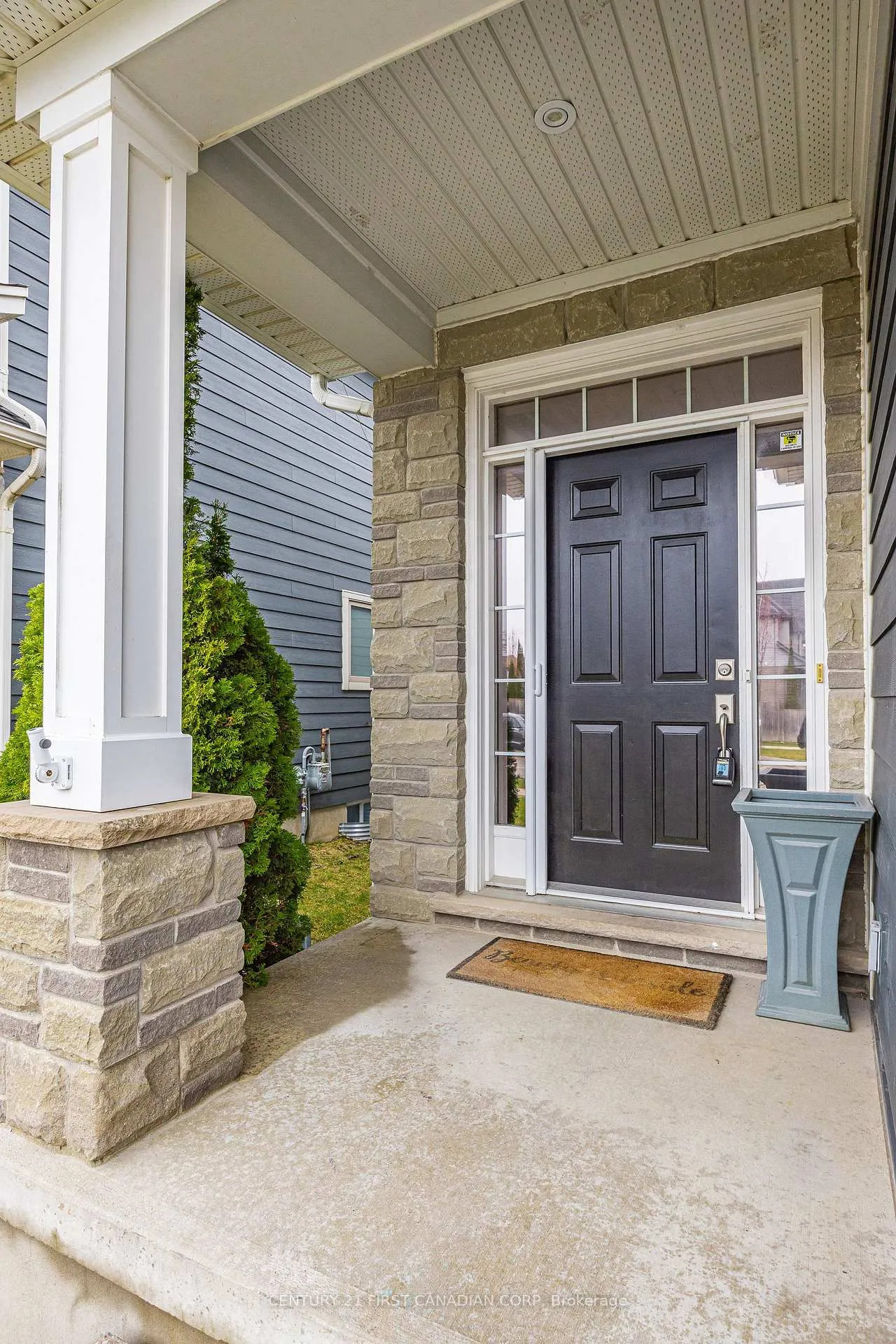 Photo 2 of 3079 Pomeroy Lane, London, South V — HOMEH