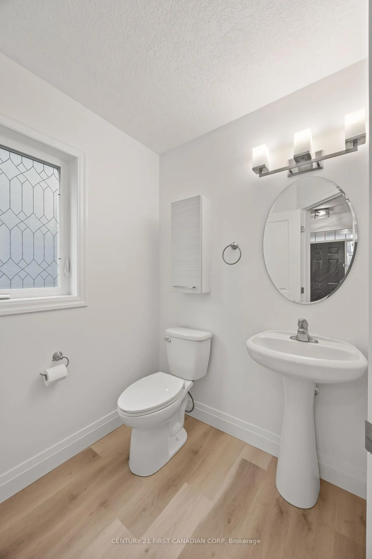 Photo 14 of 3079 Pomeroy Lane, London, South V — HOMEH
