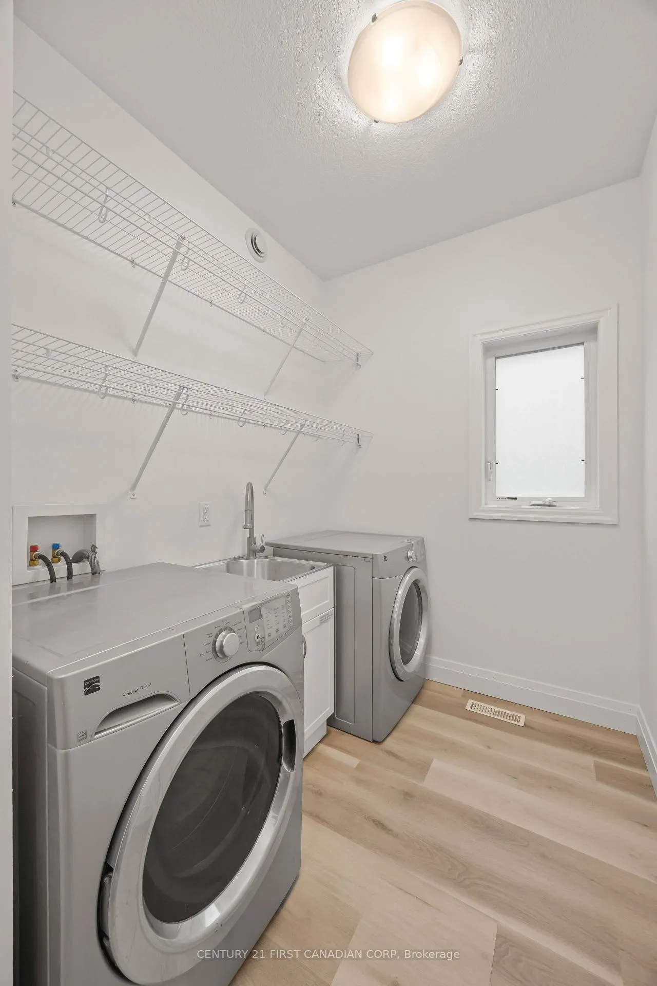 Photo 15 of 3079 Pomeroy Lane, London, South V — HOMEH