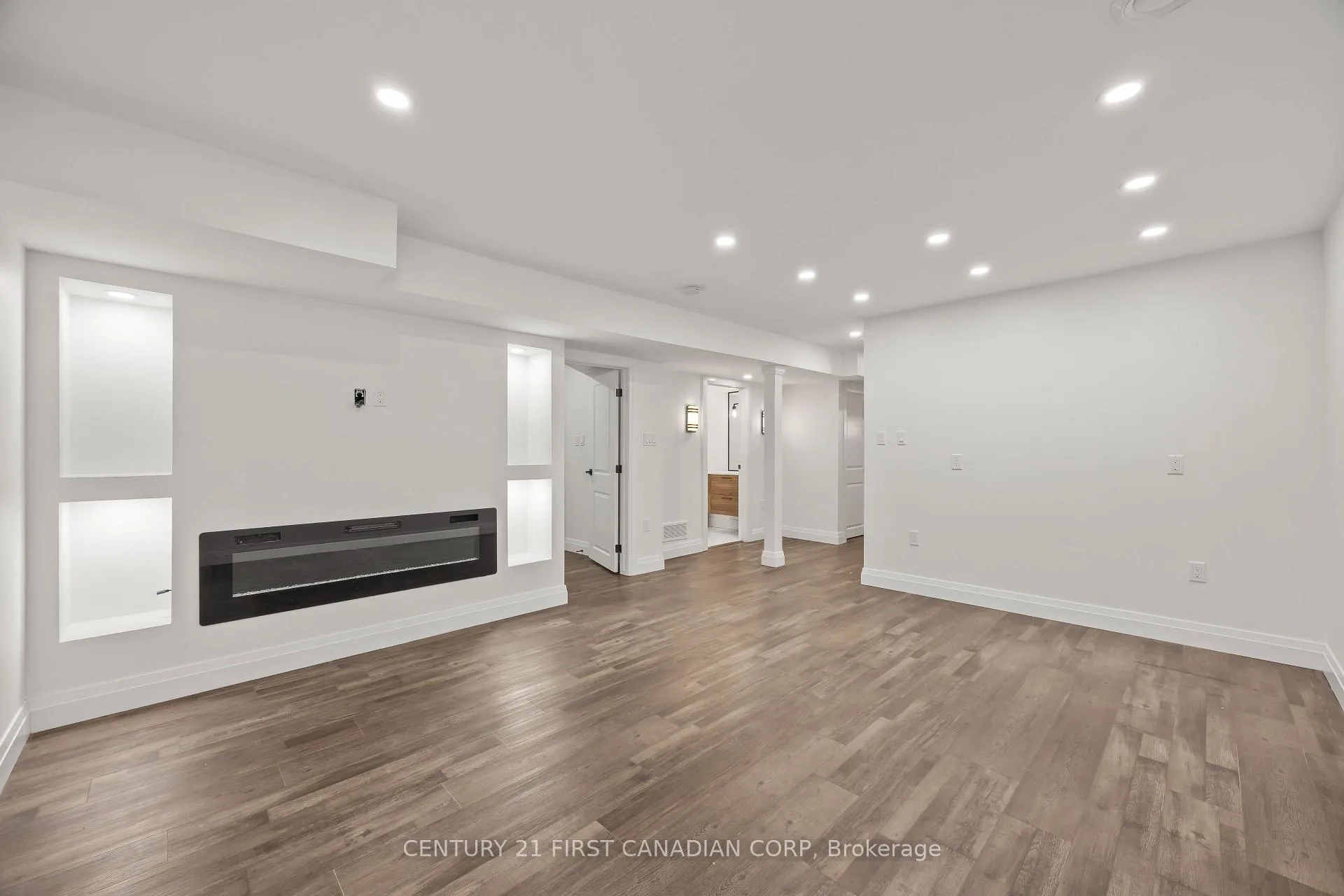 Photo 30 of 3079 Pomeroy Lane, London, South V — HOMEH