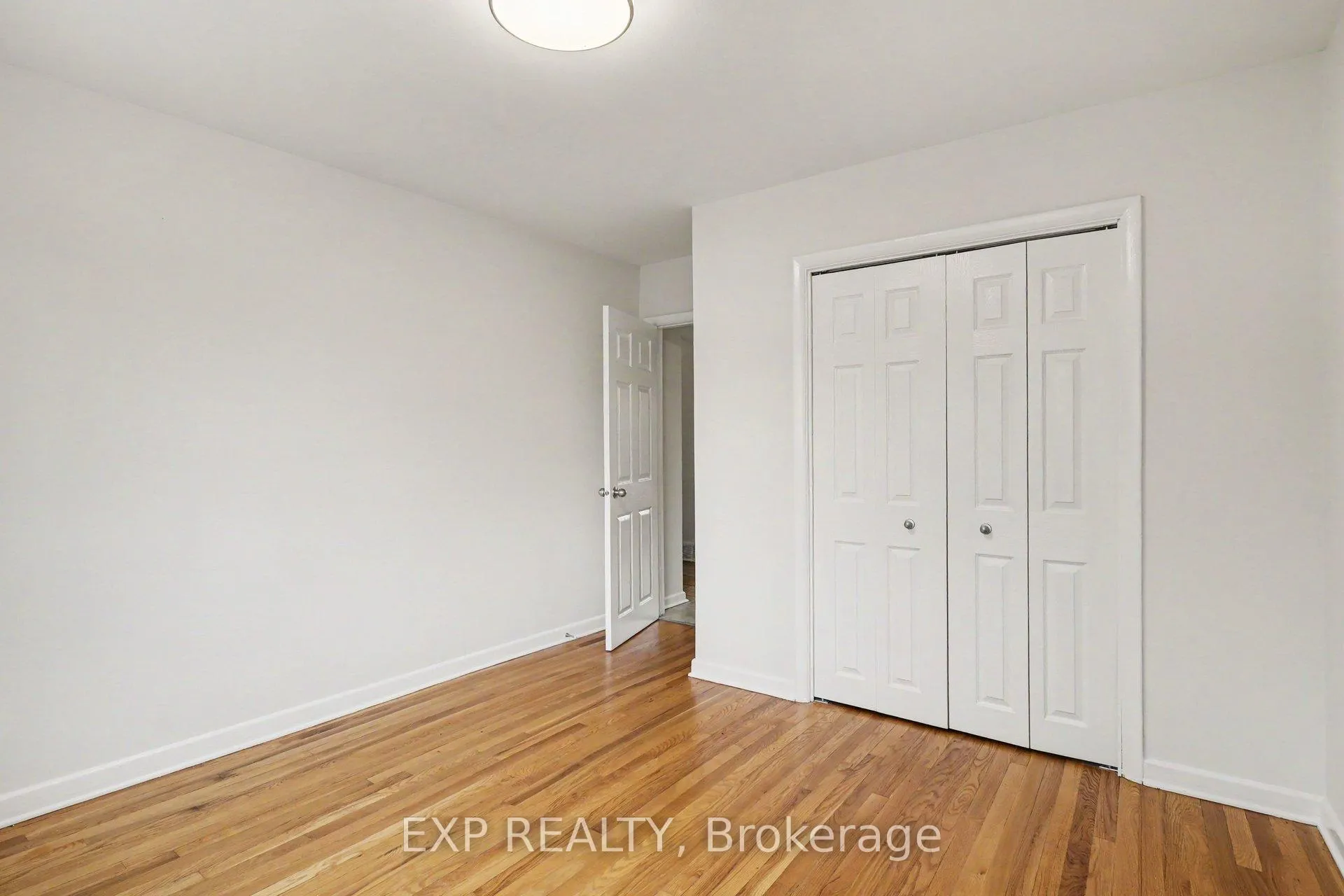 Photo 17 of 885 Pinewood Crescent, Ottawa, Queensway Terrace North — HOMEH