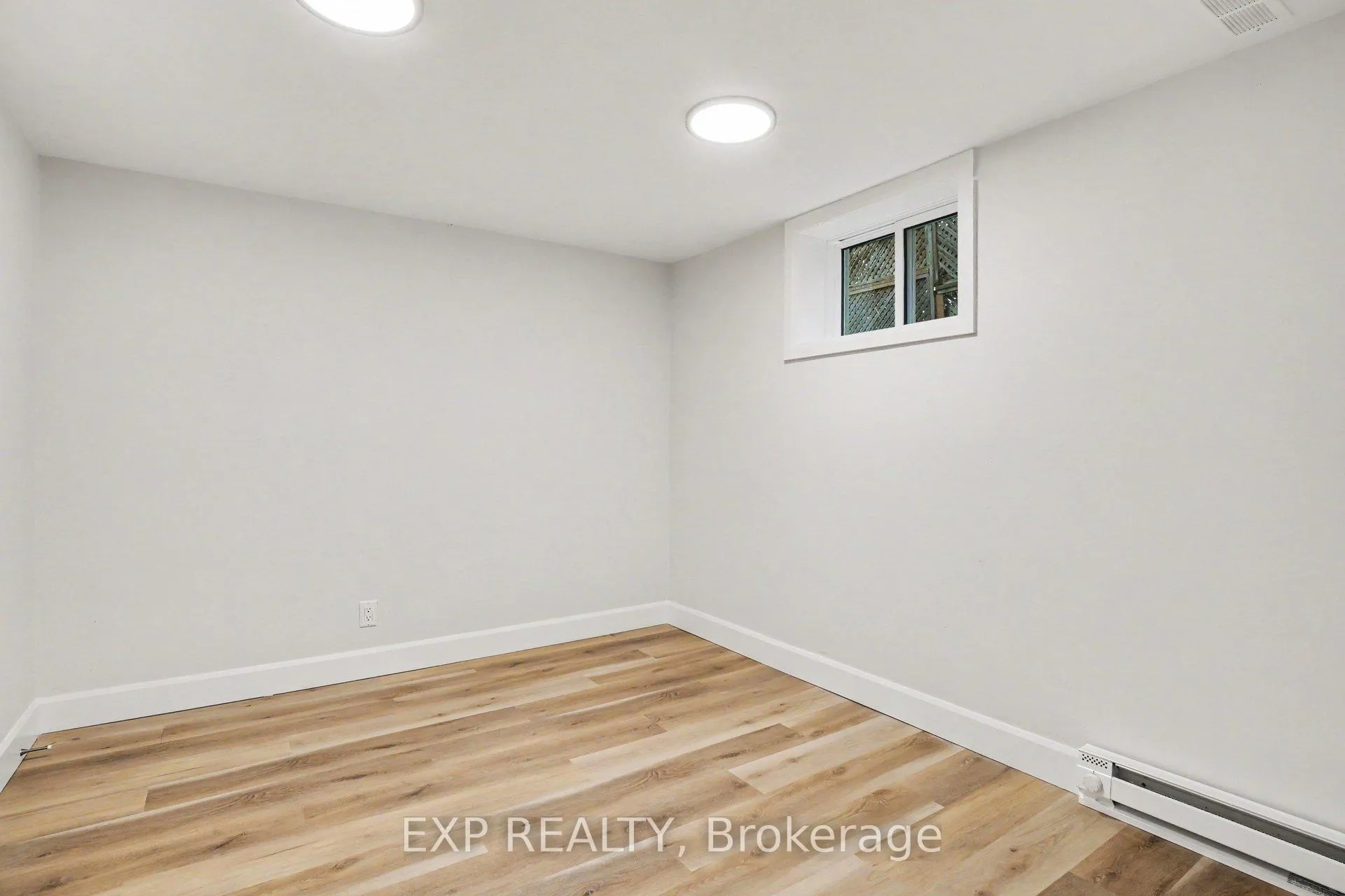 Photo 26 of 885 Pinewood Crescent, Ottawa, Queensway Terrace North — HOMEH