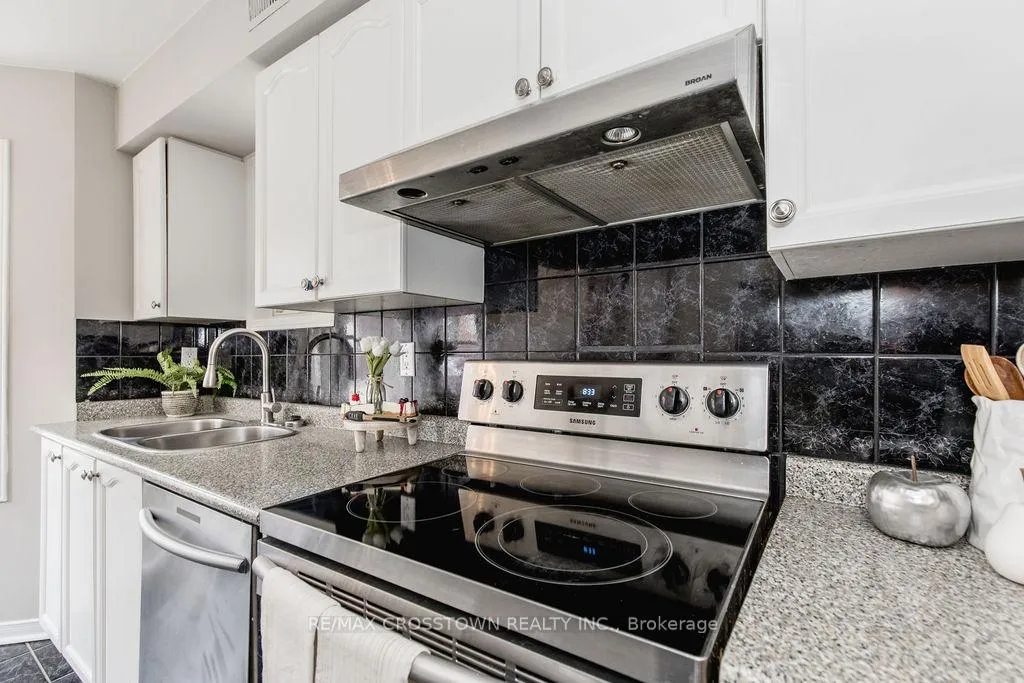Photo 22 of Unit 8, 119 D'Ambrosio Drive, Barrie, Painswick North — HOMEH
