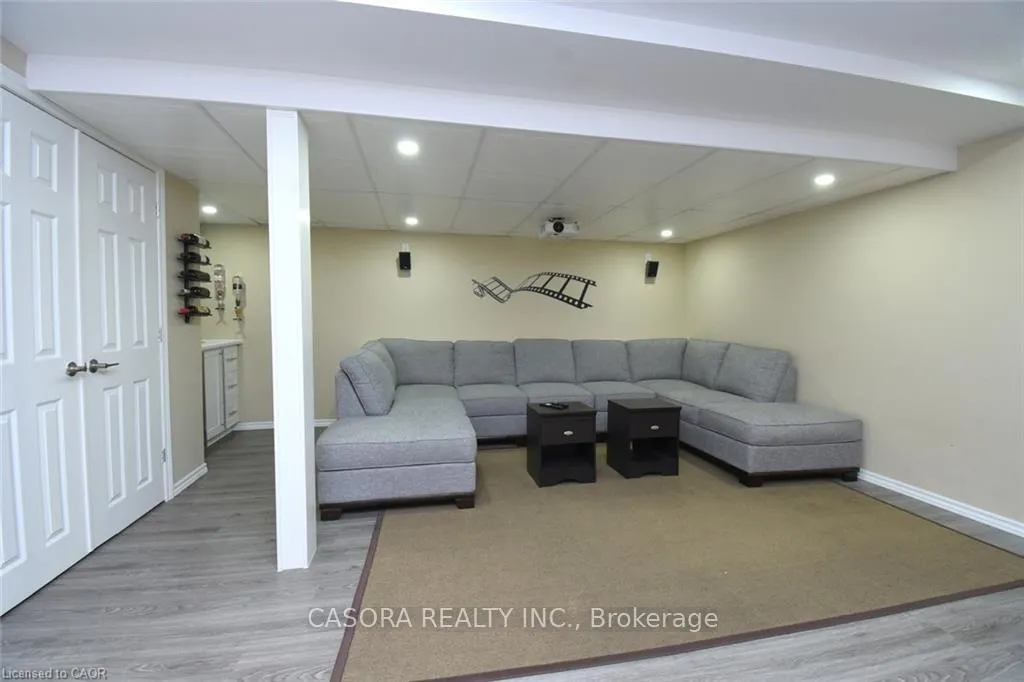 Photo 33 of Unit 9, 2229 Walkers Line, Burlington, Headon — HOMEH