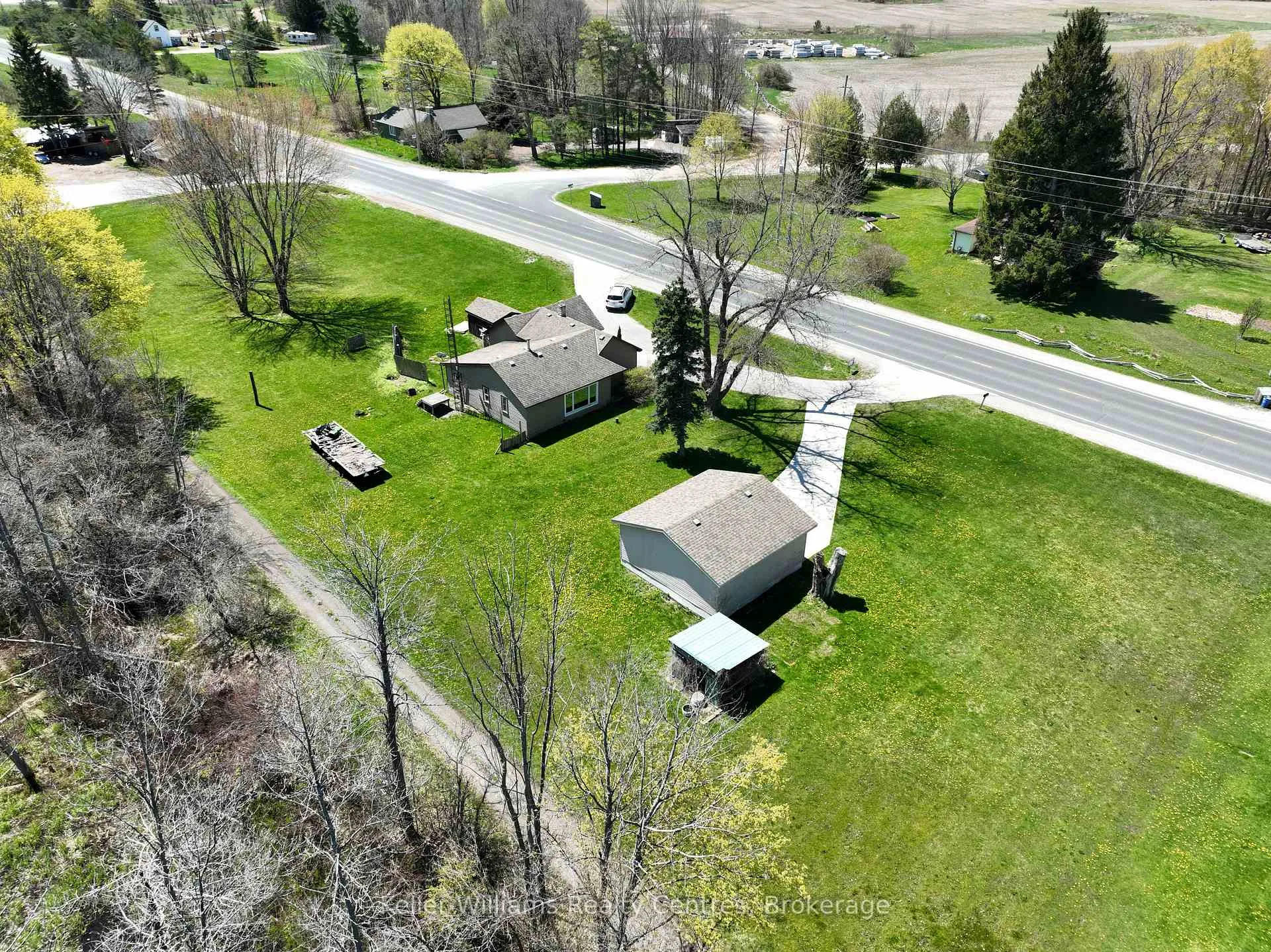 Photo 4 of 19549 Highway 6, Georgian Bluffs — HOMEH