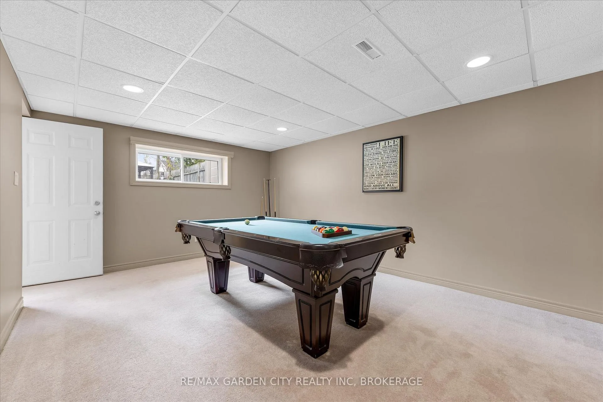 Photo 14 of 44 Alexandra Boulevard, St. Catharines, Secord Woods — HOMEH