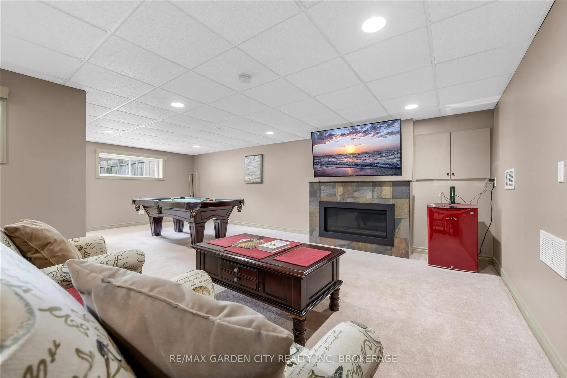 Photo 15 of 44 Alexandra Boulevard, St. Catharines, Secord Woods — HOMEH