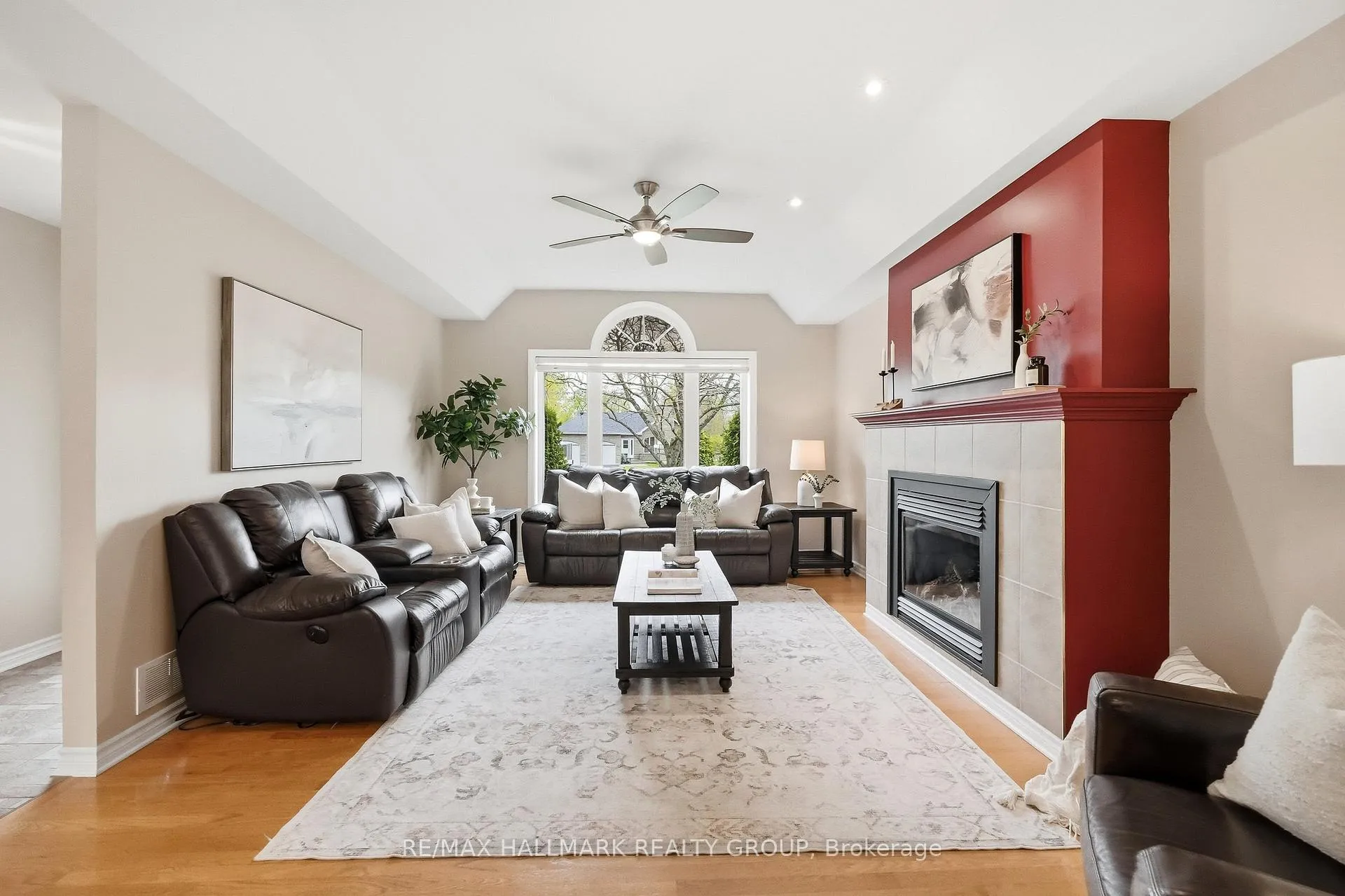 Photo 9 of 2039 Onyx Street, Ottawa, Vars Village — HOMEH