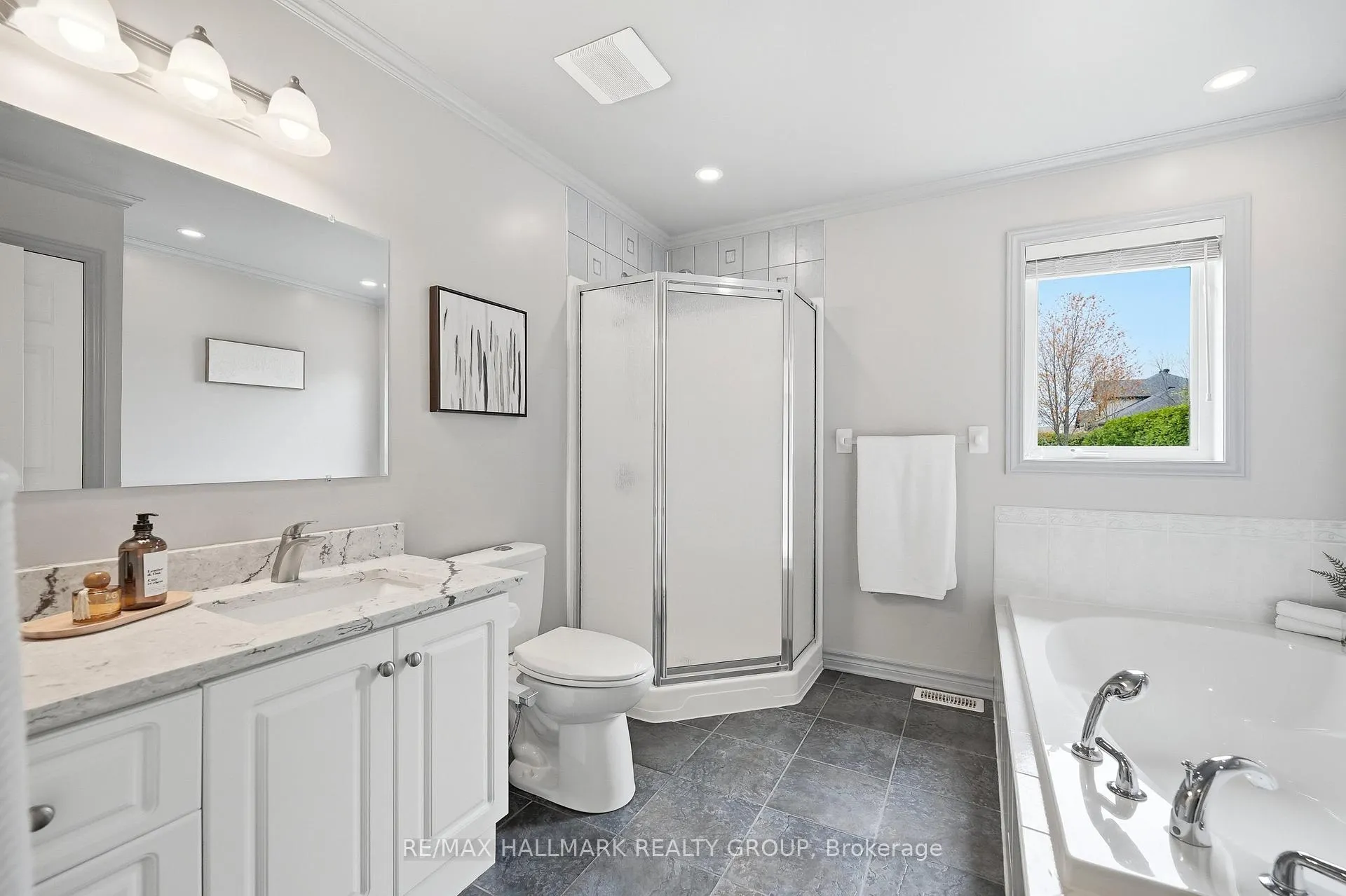 Photo 16 of 2039 Onyx Street, Ottawa, Vars Village — HOMEH
