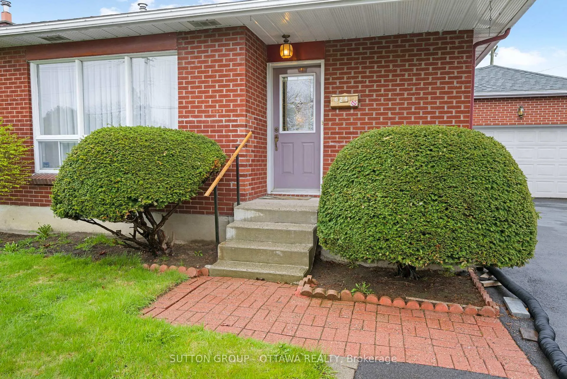 Photo 3 of 624 Mutual Street, Ottawa, Castle Heights/Rideau High — HOMEH