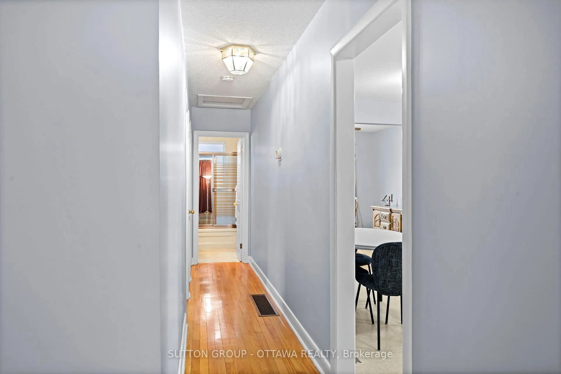 Photo 16 of 624 Mutual Street, Ottawa, Castle Heights/Rideau High — HOMEH