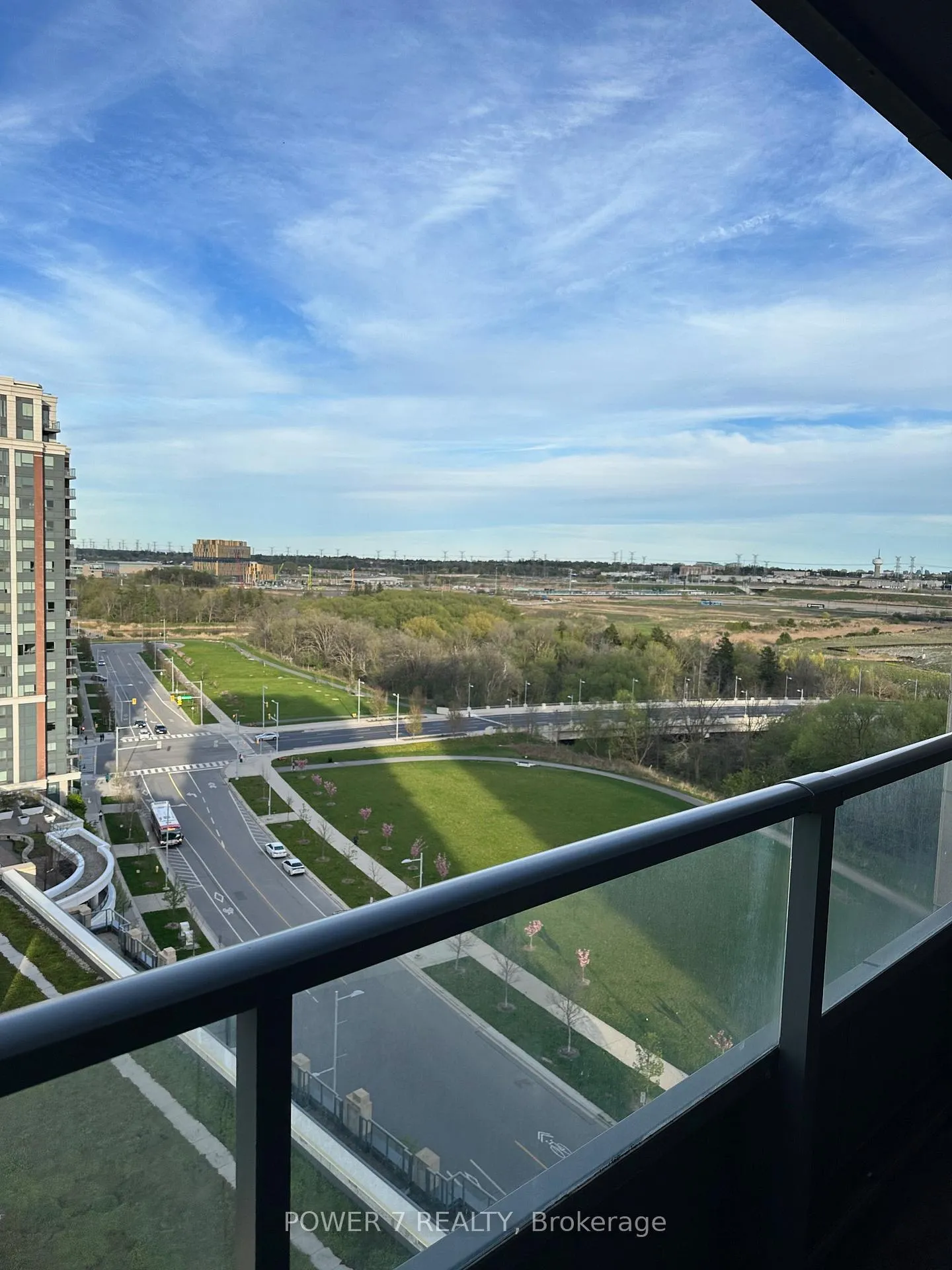 Photo 14 of Unit 1703, 18 Uptown Drive, Markham, Unionville — HOMEH