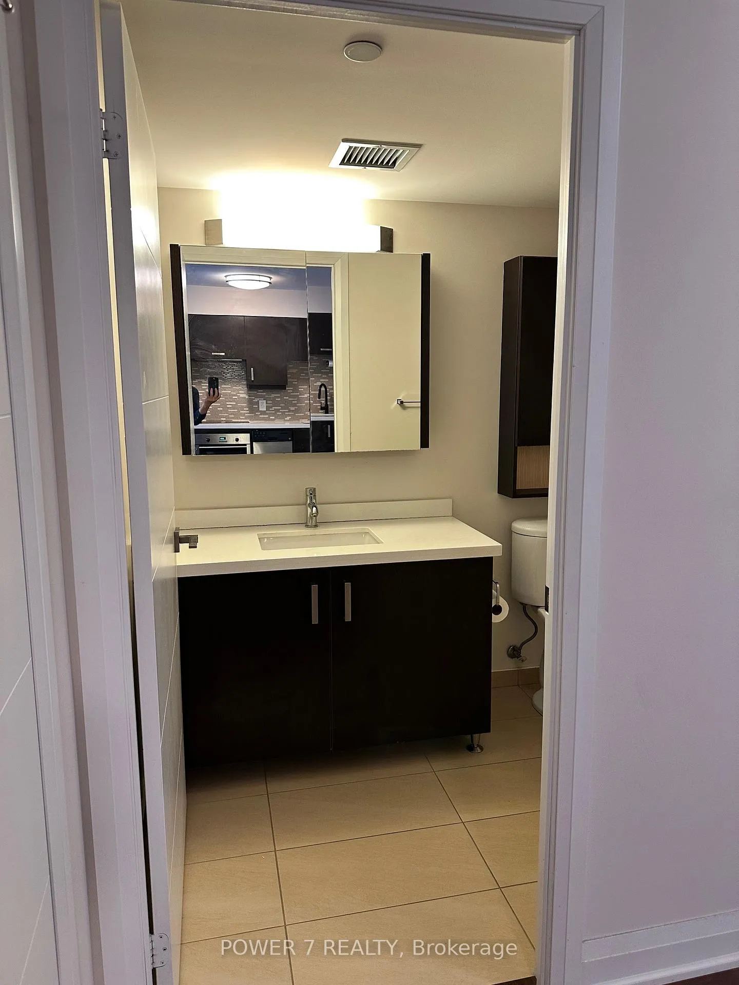 Photo 21 of Unit 1703, 18 Uptown Drive, Markham, Unionville — HOMEH