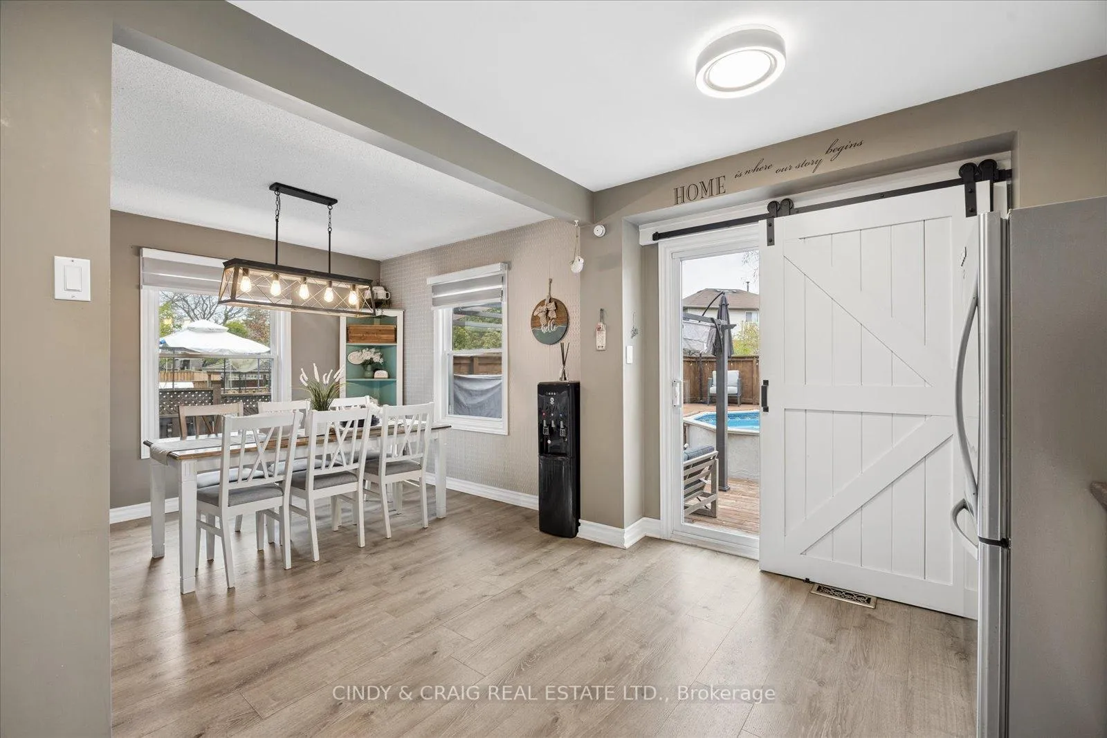 Photo 6 of 31 Hillhurst Crescent, Clarington, Courtice — HOMEH