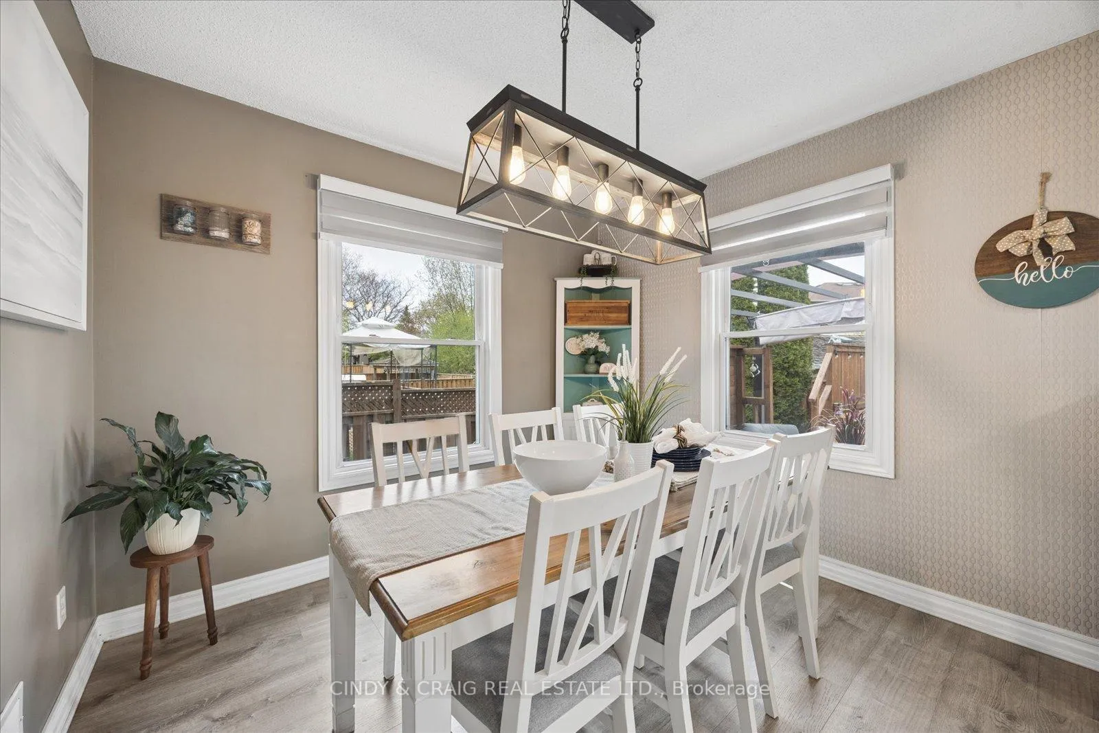 Photo 7 of 31 Hillhurst Crescent, Clarington, Courtice — HOMEH