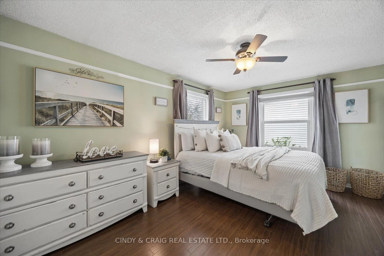 Photo 9 of 31 Hillhurst Crescent, Clarington, Courtice — HOMEH