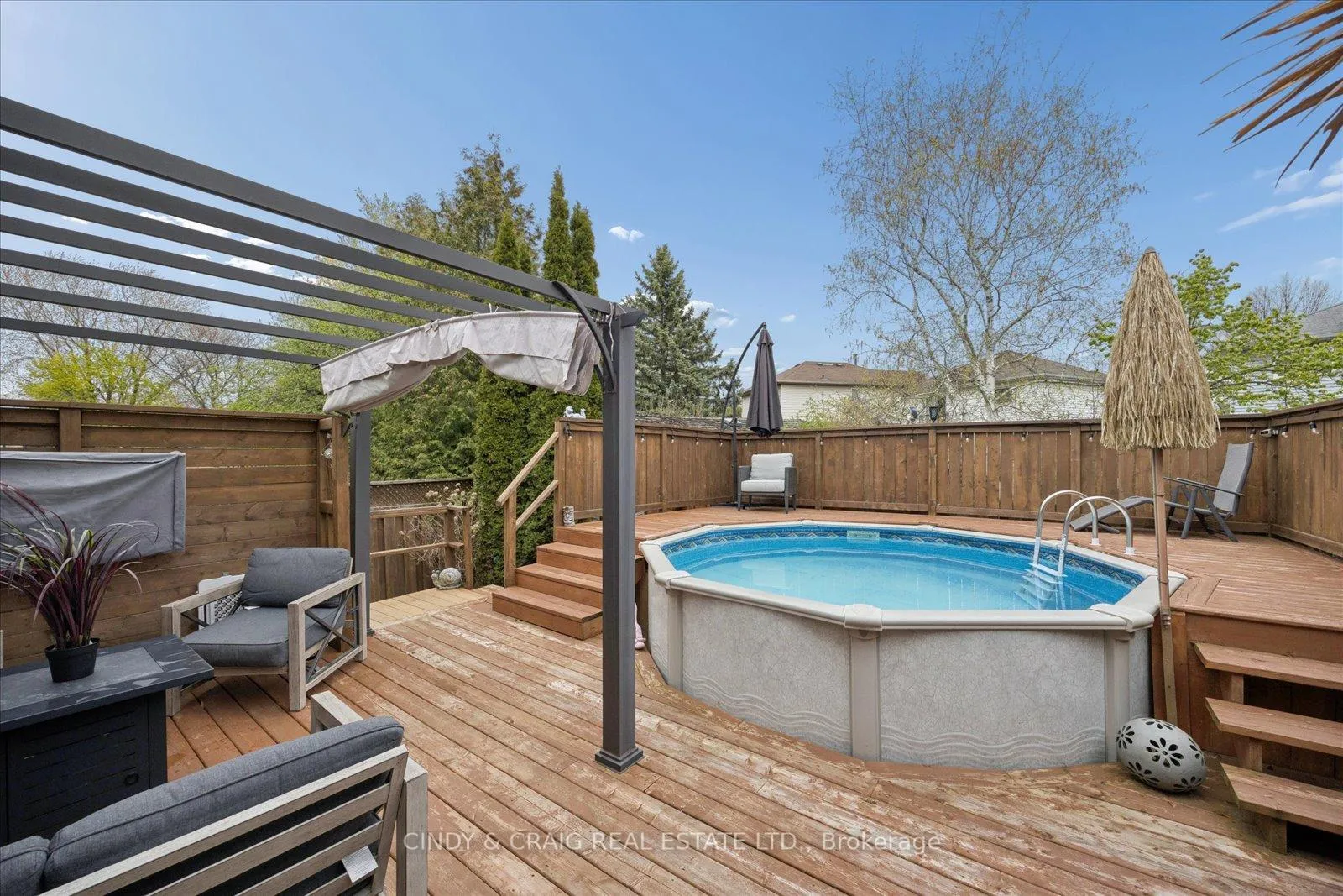 Photo 18 of 31 Hillhurst Crescent, Clarington, Courtice — HOMEH