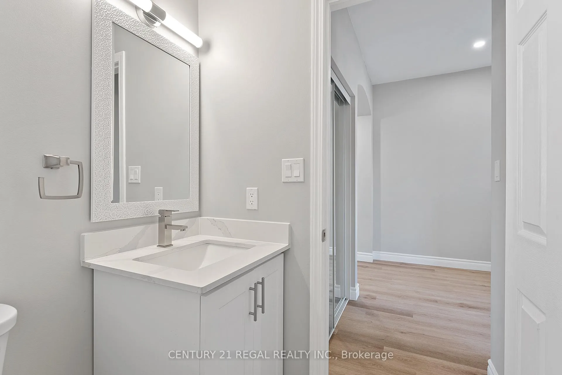 Photo 4 of Unit Main, 57 Meandering Trail, Scarborough, Rouge — HOMEH