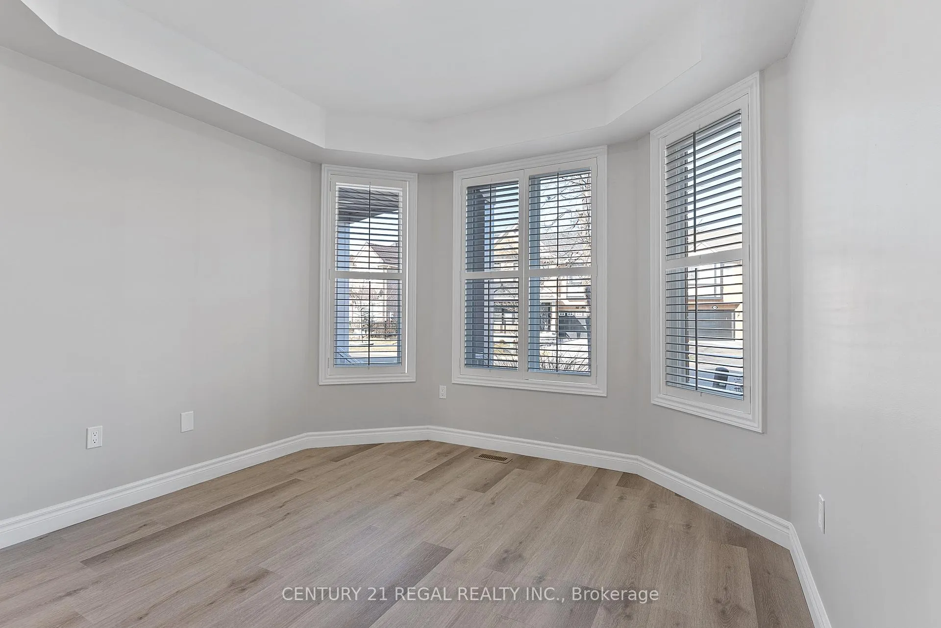 Photo 6 of Unit Main, 57 Meandering Trail, Scarborough, Rouge — HOMEH