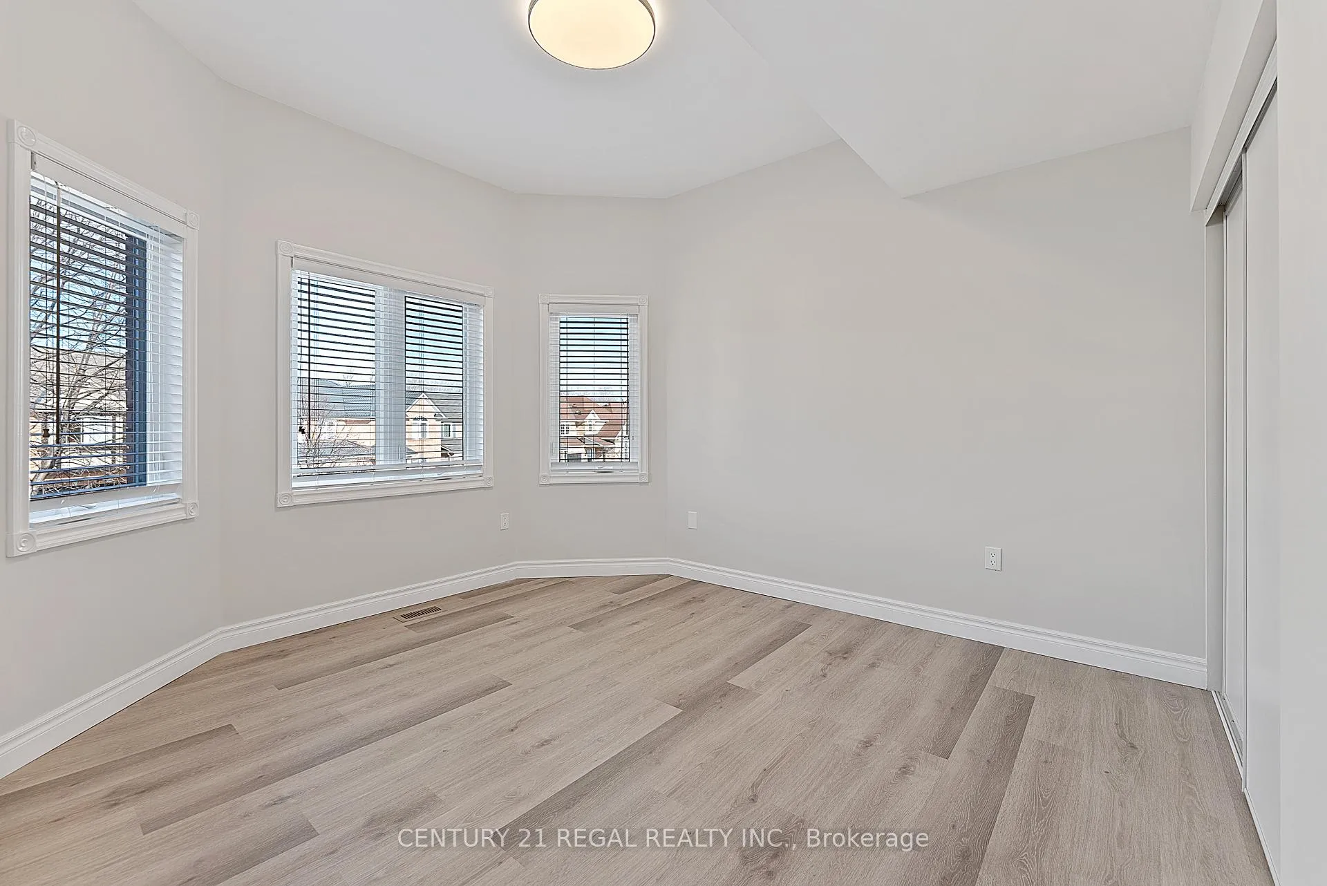 Photo 37 of Unit Main, 57 Meandering Trail, Scarborough, Rouge — HOMEH
