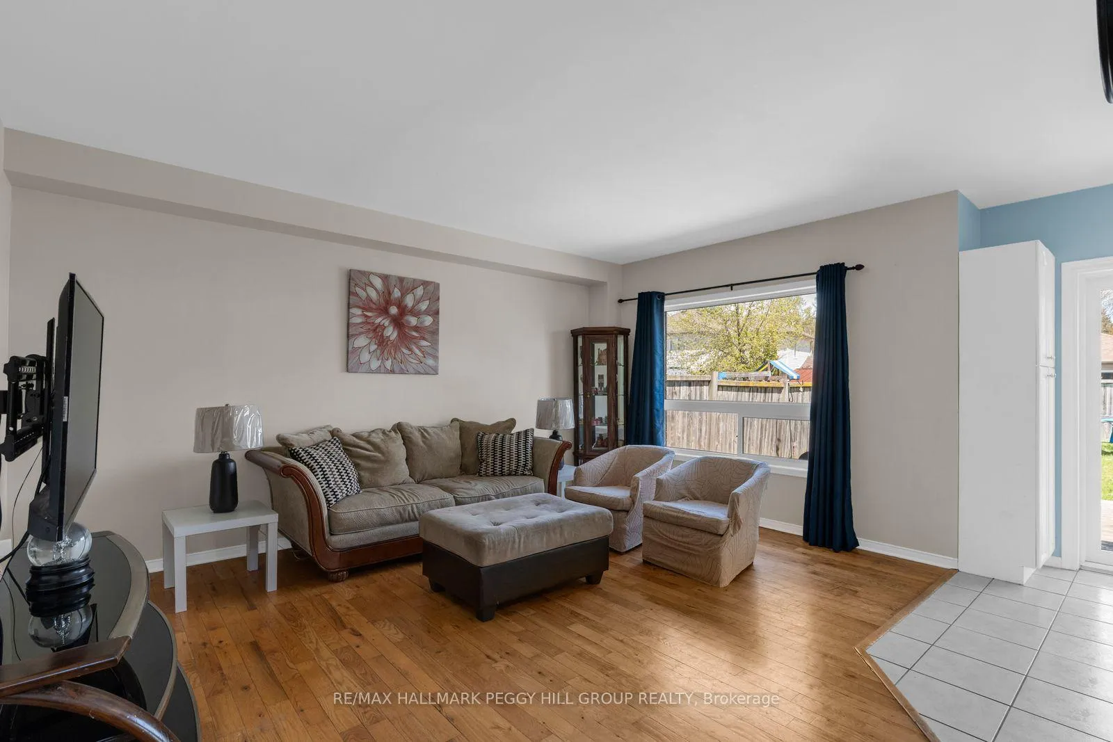 Photo 3 of 135 Maplewood Drive, Essa, Angus — HOMEH