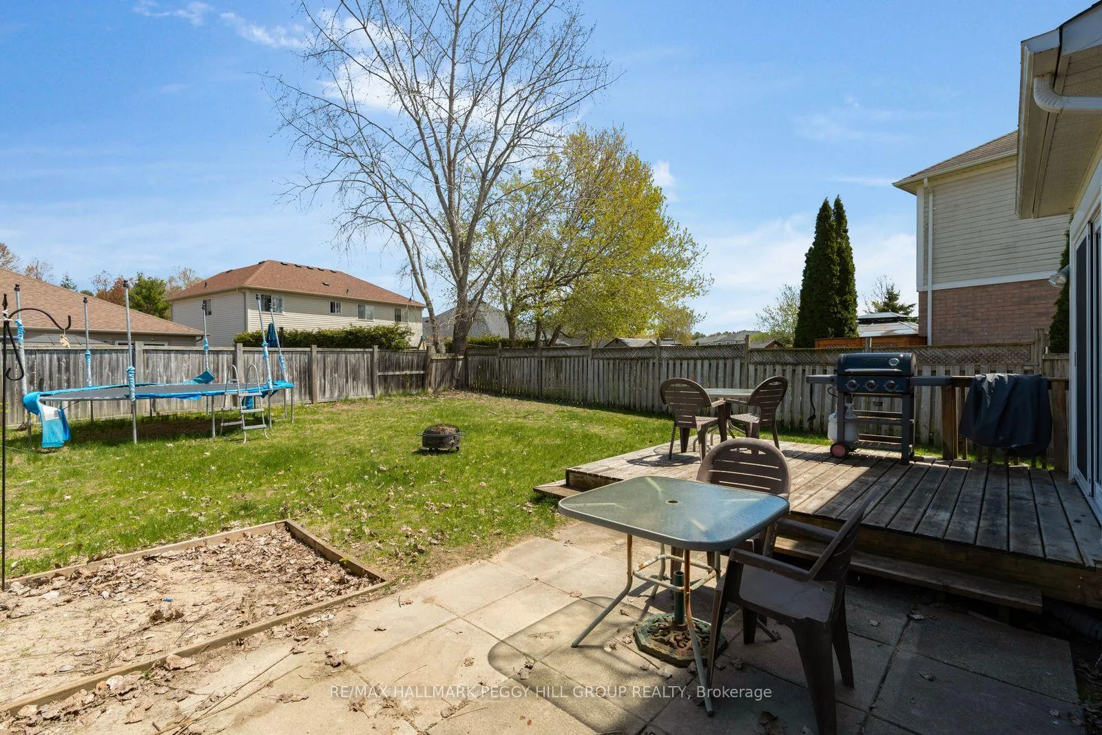 Photo 11 of 135 Maplewood Drive, Essa, Angus — HOMEH