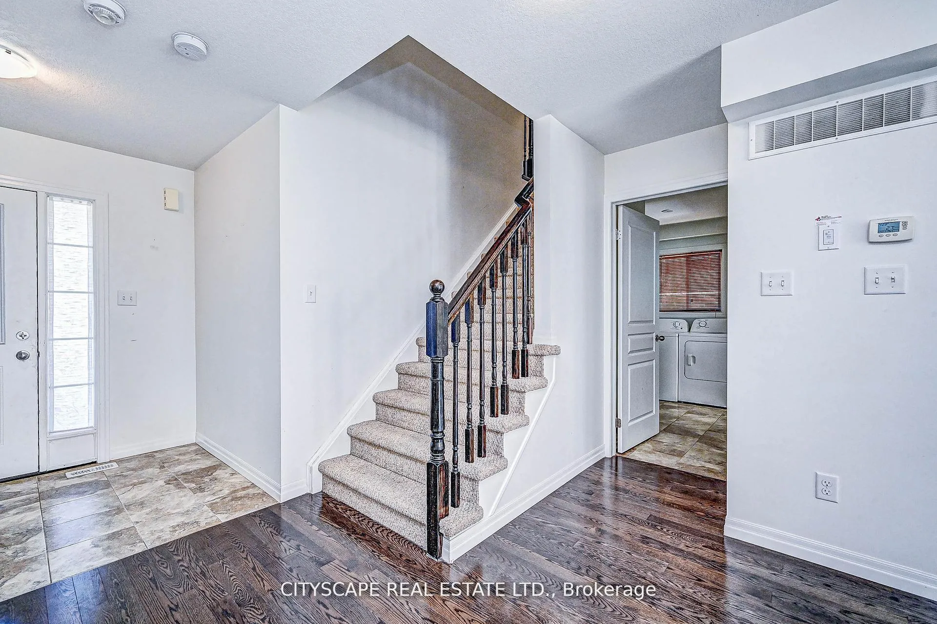 Photo 23 of 6 Castlebay Street, Kitchener, Huron Park — HOMEH