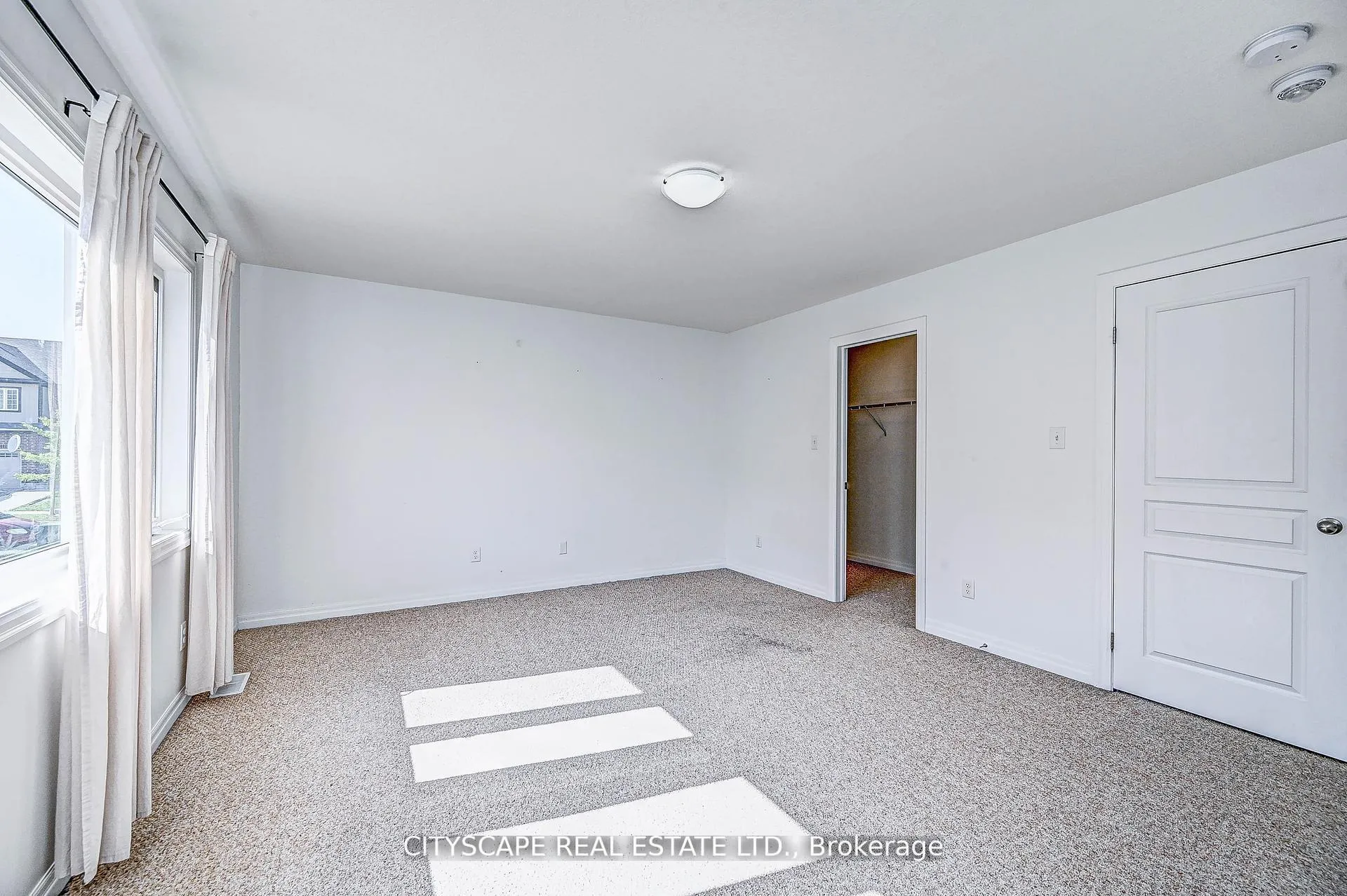 Photo 26 of 6 Castlebay Street, Kitchener, Huron Park — HOMEH