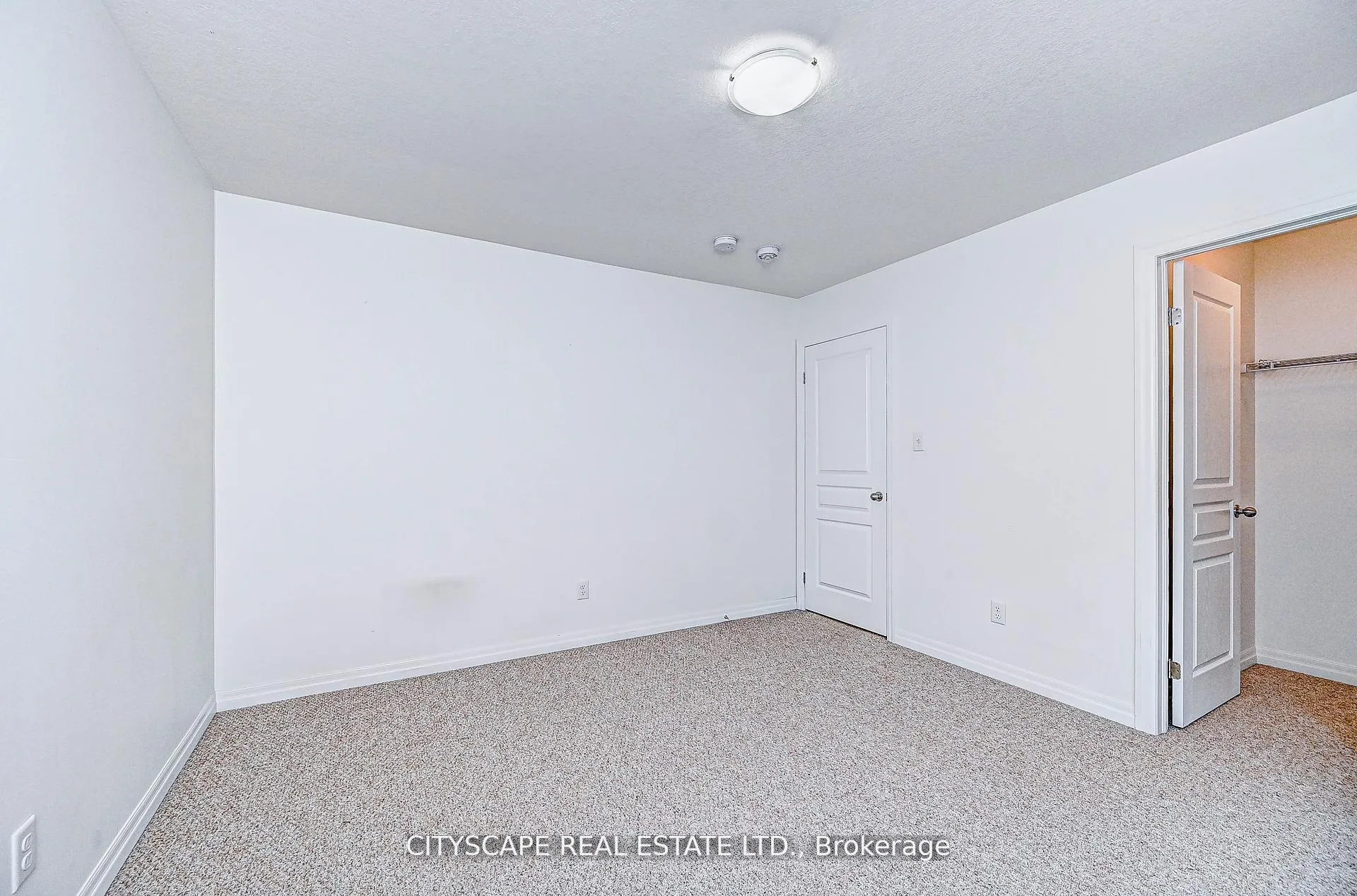 Photo 35 of 6 Castlebay Street, Kitchener, Huron Park — HOMEH