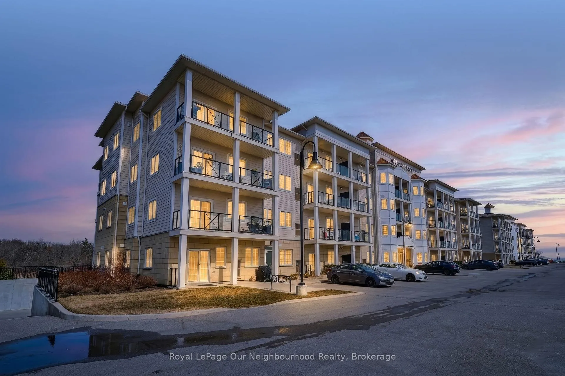 Photo 2 of Unit 301, 80 Shipway Avenue, Clarington, Newcastle — HOMEH