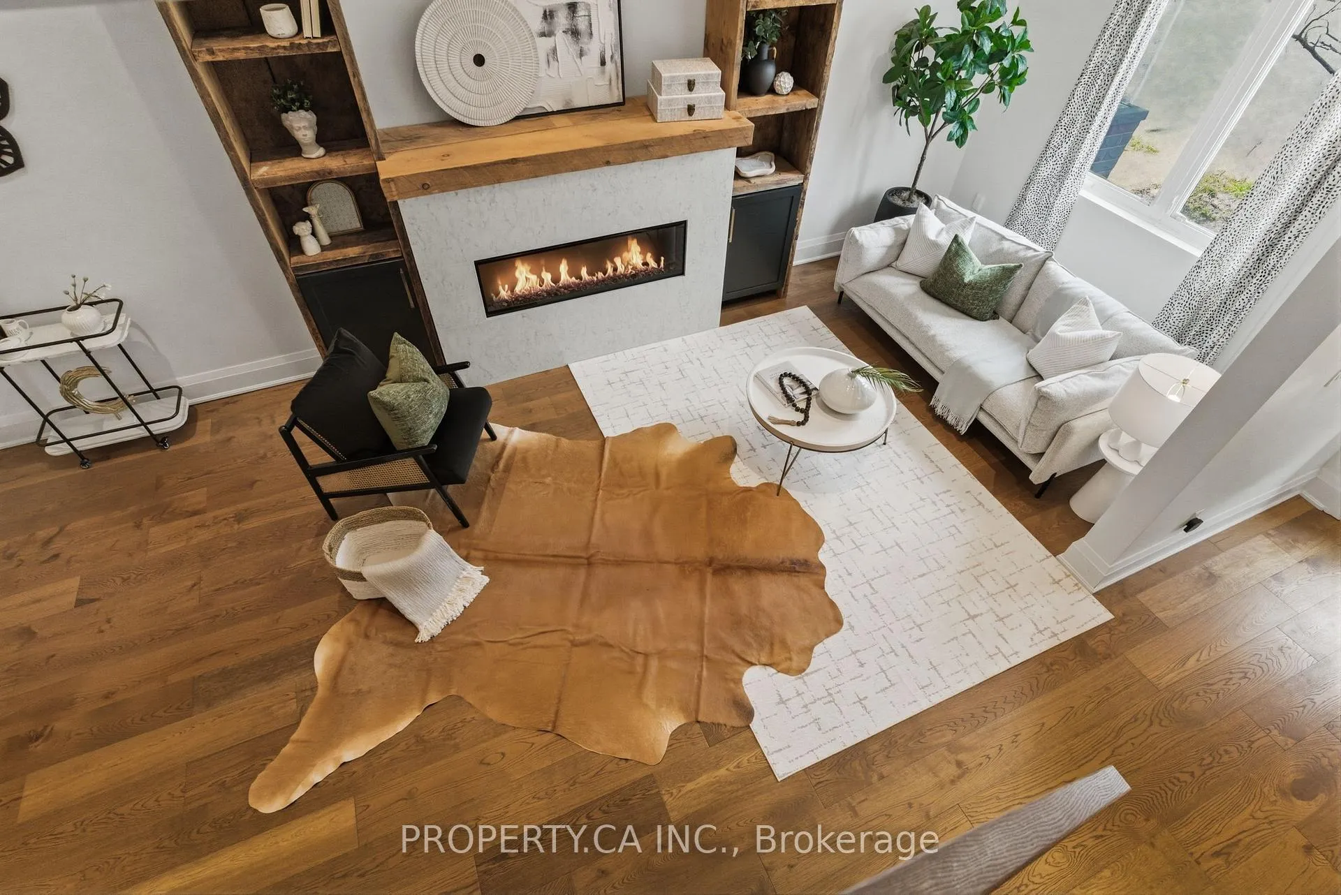Photo 6 of 45 Swanwick Avenue, Toronto, The Beaches — HOMEH