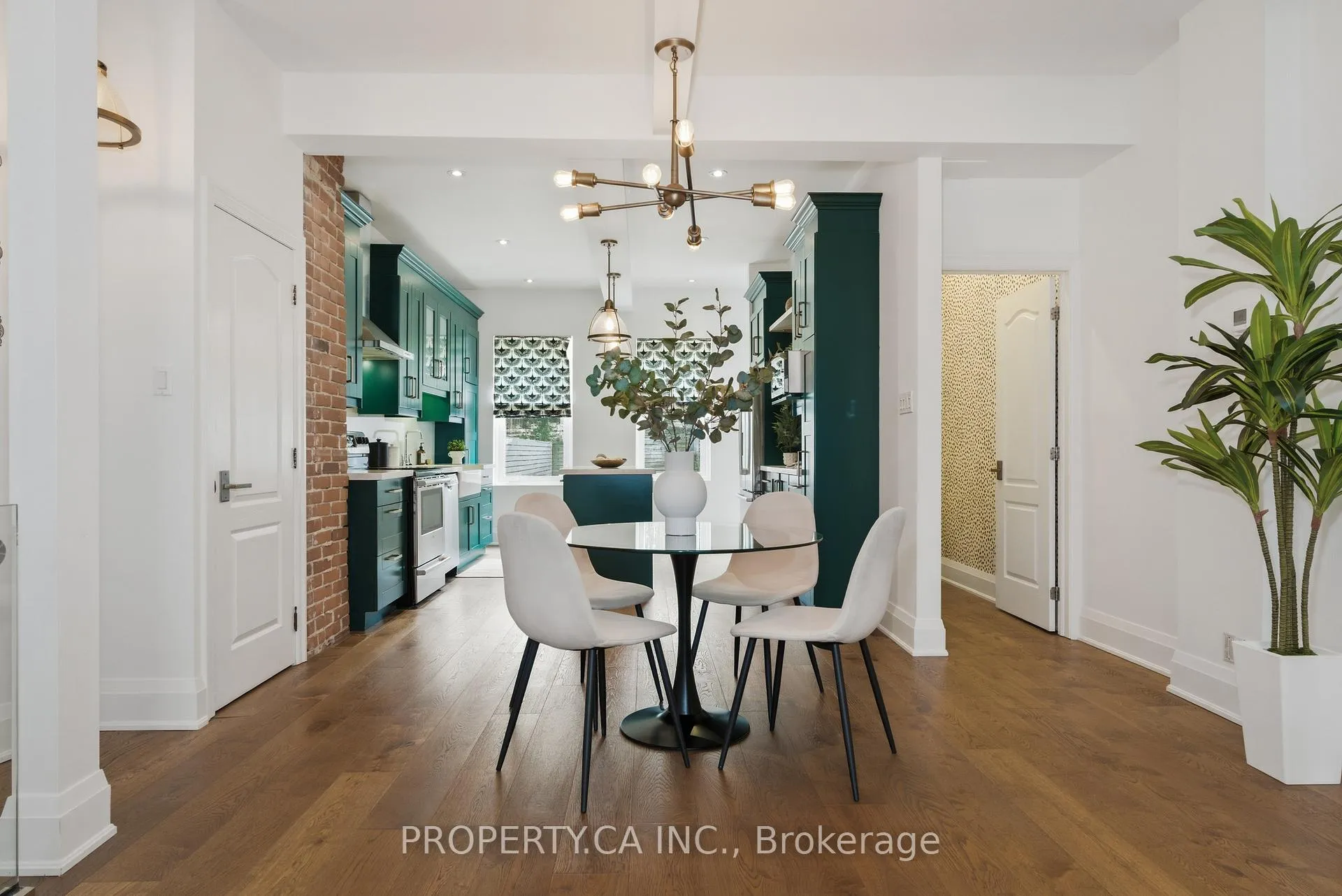 Photo 8 of 45 Swanwick Avenue, Toronto, The Beaches — HOMEH