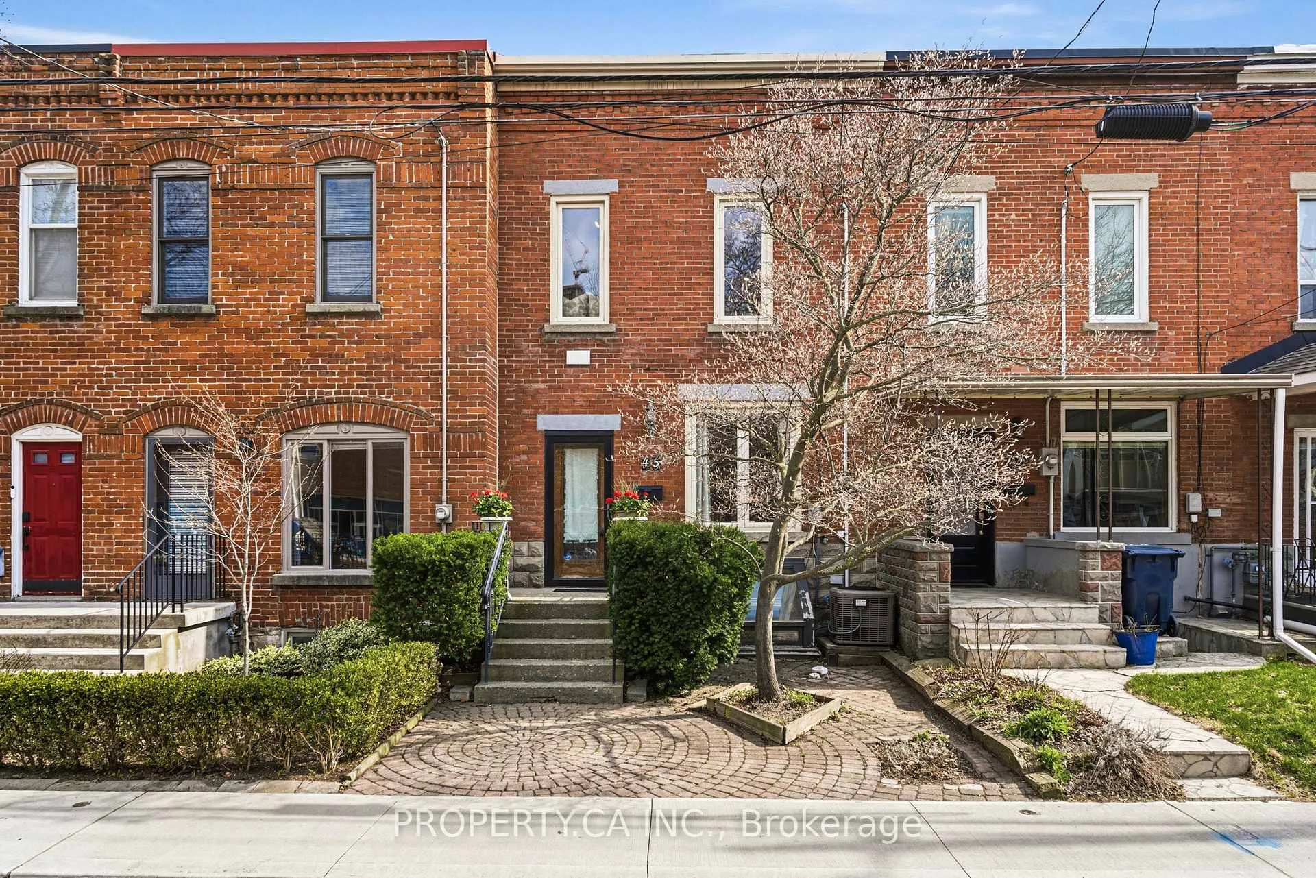 Photo 42 of 45 Swanwick Avenue, Toronto, The Beaches — HOMEH