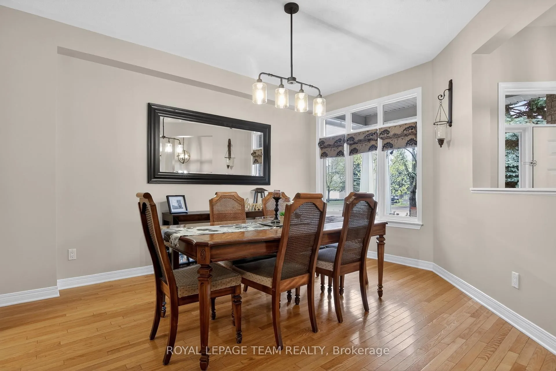 Photo 4 of 18 Rivergreen Crescent, Ottawa, Kanata - Bridlewood — HOMEH